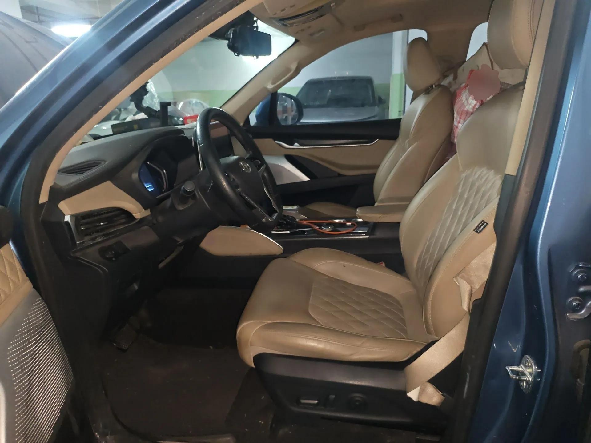 SAIC MAXUS D90 2017 2.0T Automatic Two-Wheel Drive - Uranus — миниатюра 16