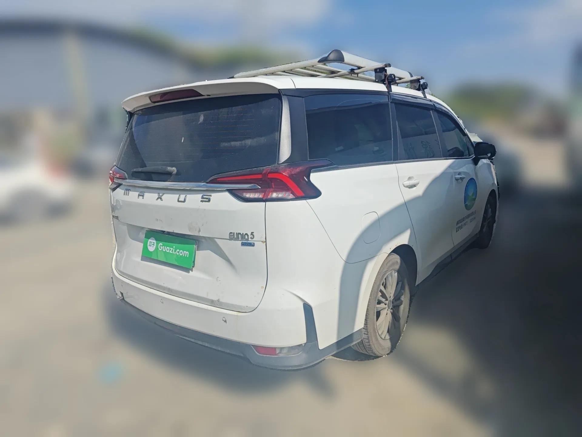 SAIC MAXUS EUNIQ 5 2020 1.3T PLUG-IN Elite Edition — миниатюра 6
