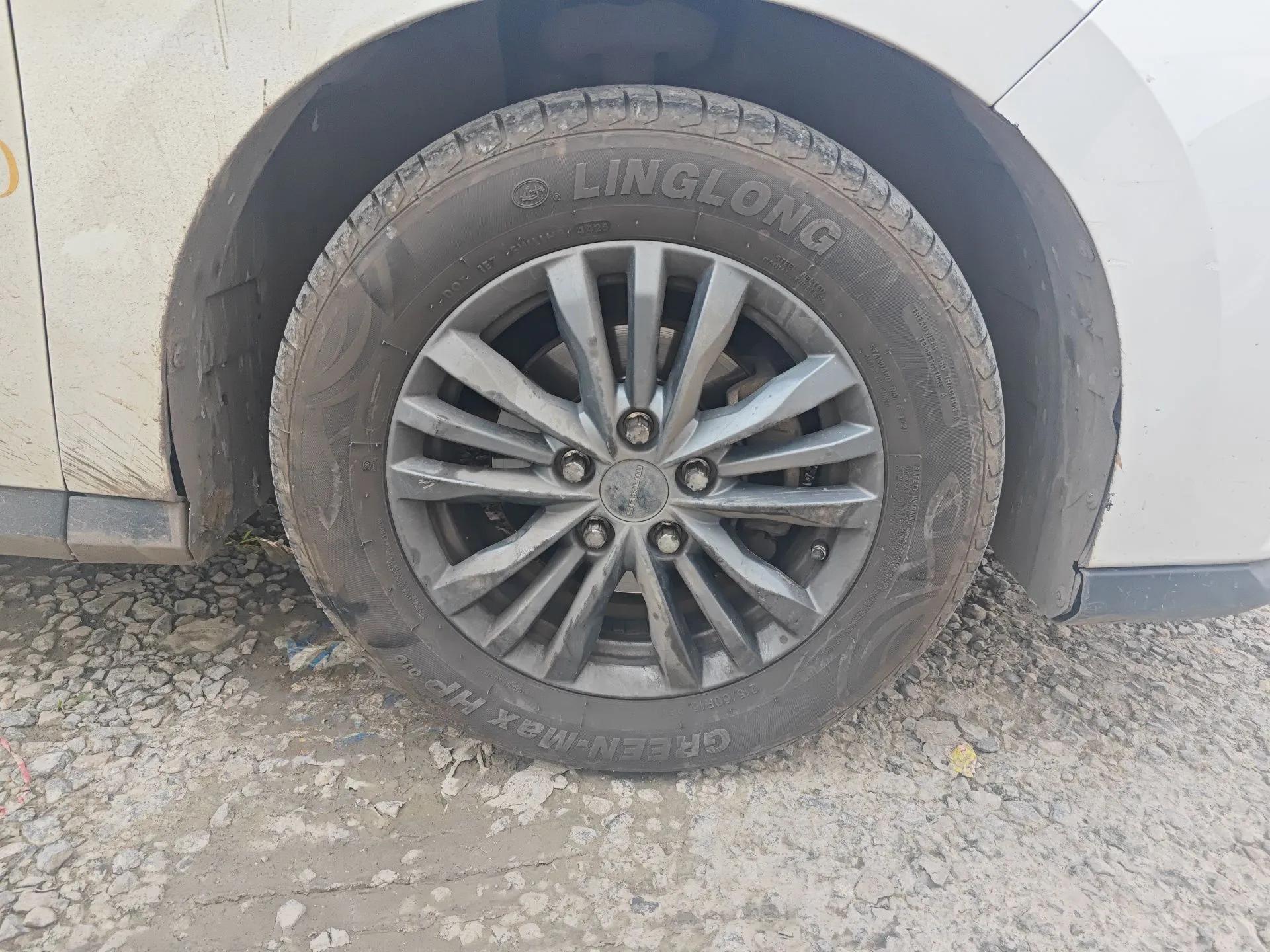 SAIC MAXUS EUNIQ 5 2020 1.3T PLUG-IN Elite Edition — миниатюра 8