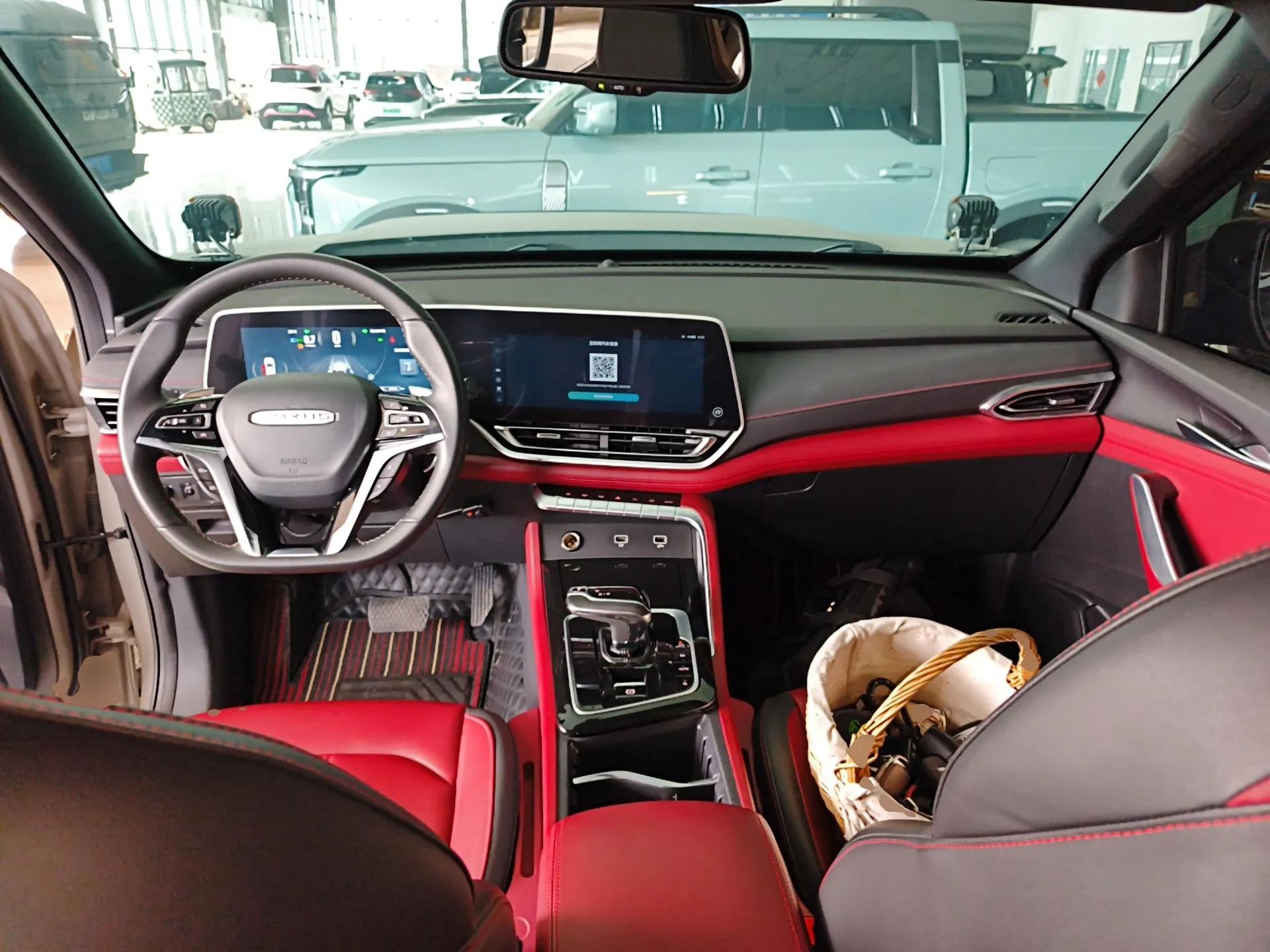 SAIC MAXUS T90 2022 2.0T Diesel Automatic 4x4 SAIC Bull—Demon Standard Cab — миниатюра 12