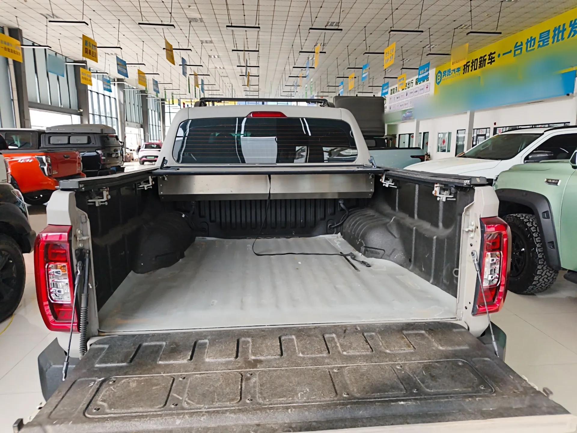 SAIC MAXUS T90 2022 2.0T Diesel Automatic 4x4 SAIC Bull—Demon Standard Cab — миниатюра 21