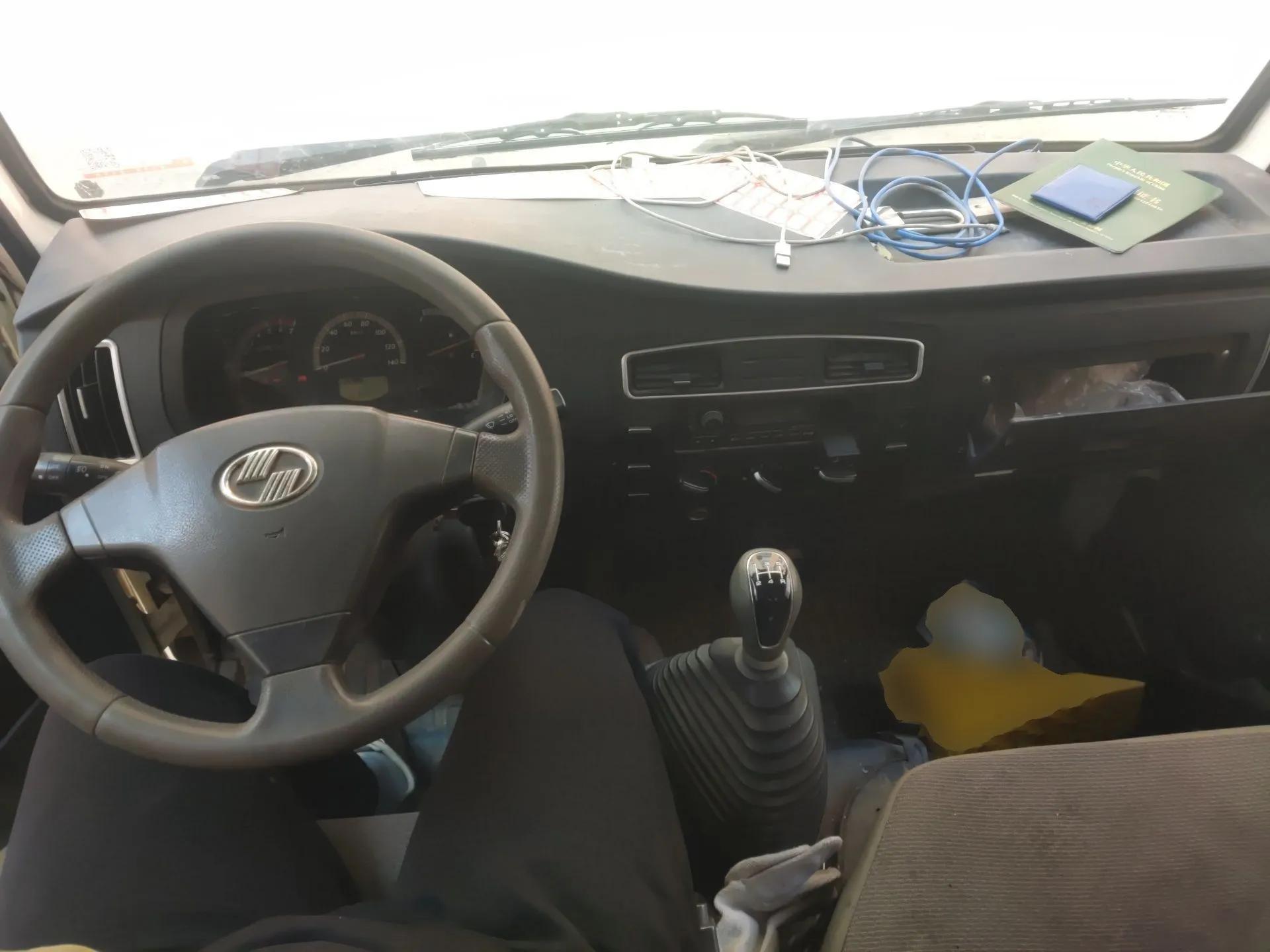 SAIC MAXUS V100 RV  — миниатюра 10