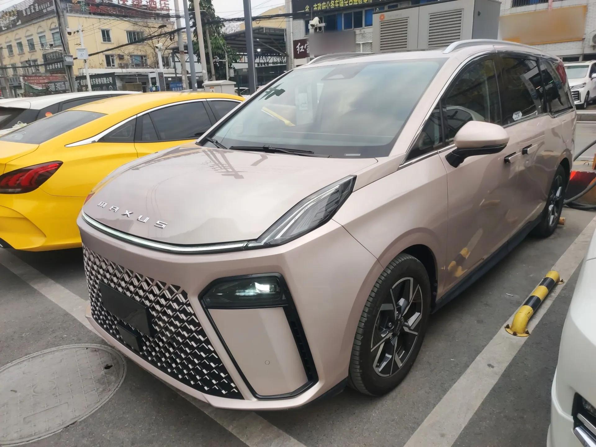 SAIC MAXUS G70 2024 2.0T Automatic Flagship Version 7 Seats — миниатюра 1