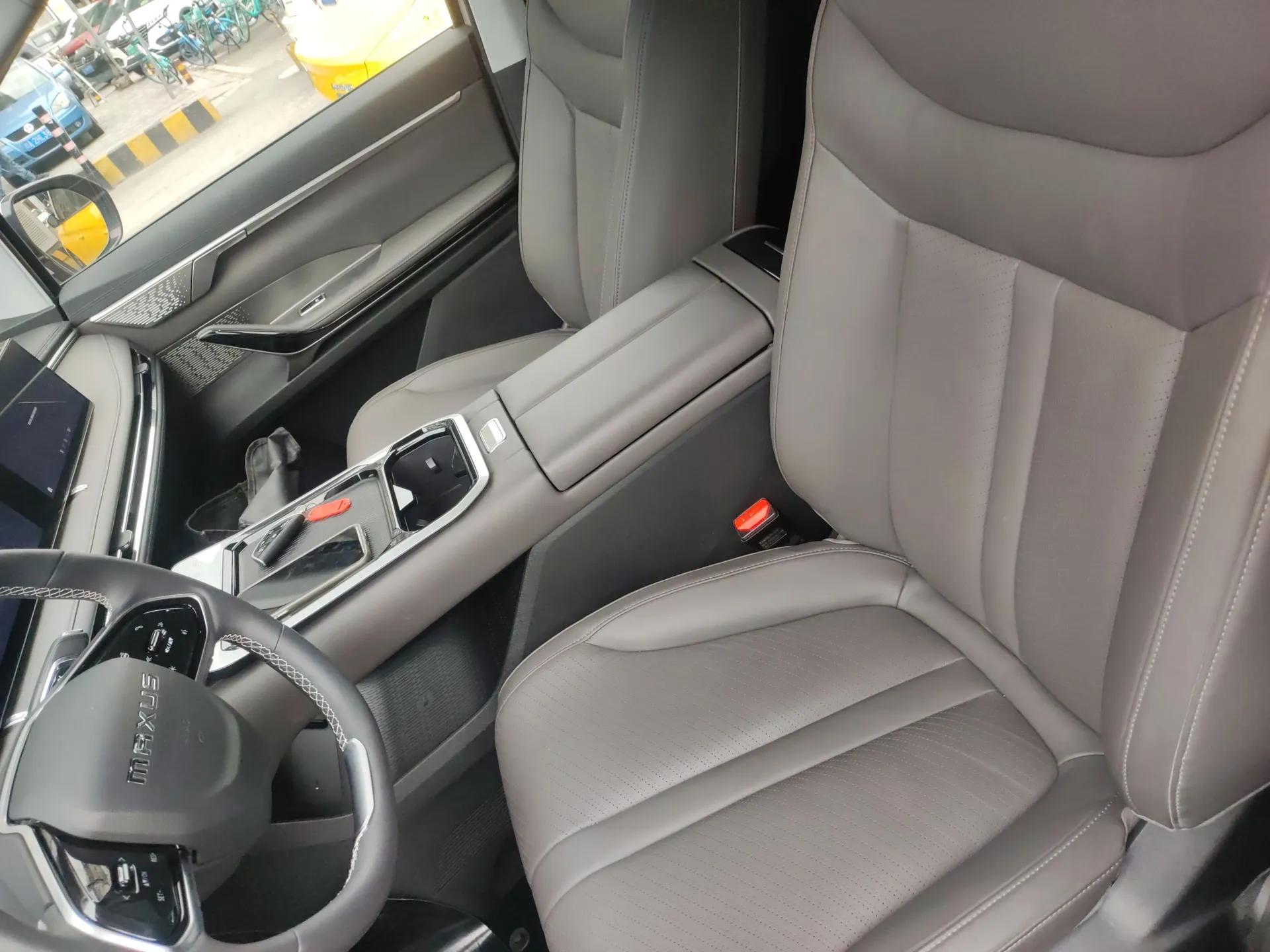 SAIC MAXUS G70 2024 2.0T Automatic Flagship Version 7 Seats — миниатюра 18