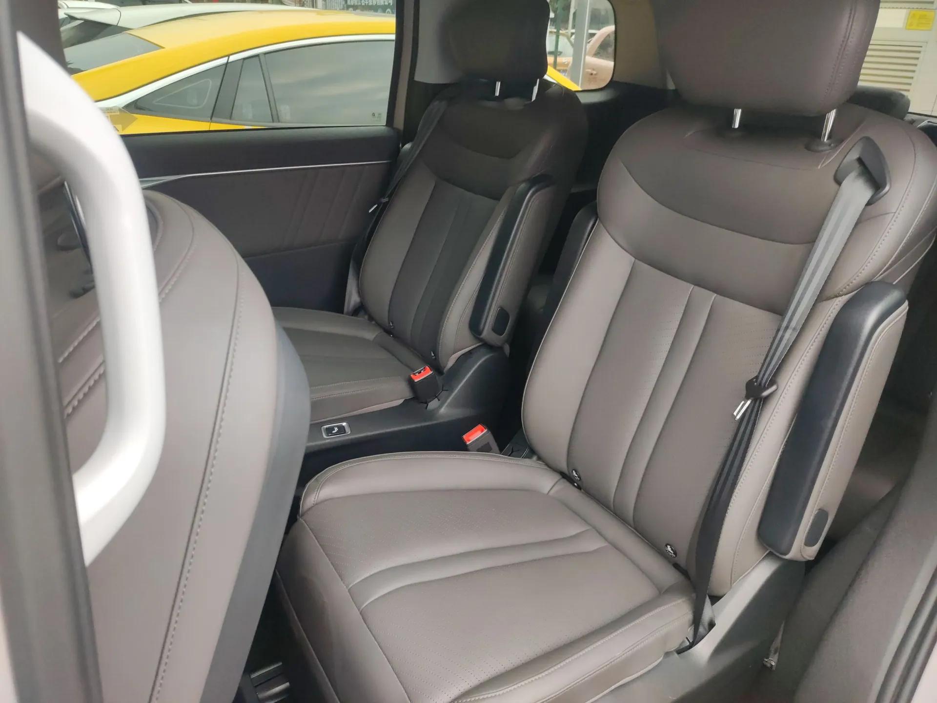 SAIC MAXUS G70 2024 2.0T Automatic Flagship Version 7 Seats — миниатюра 20
