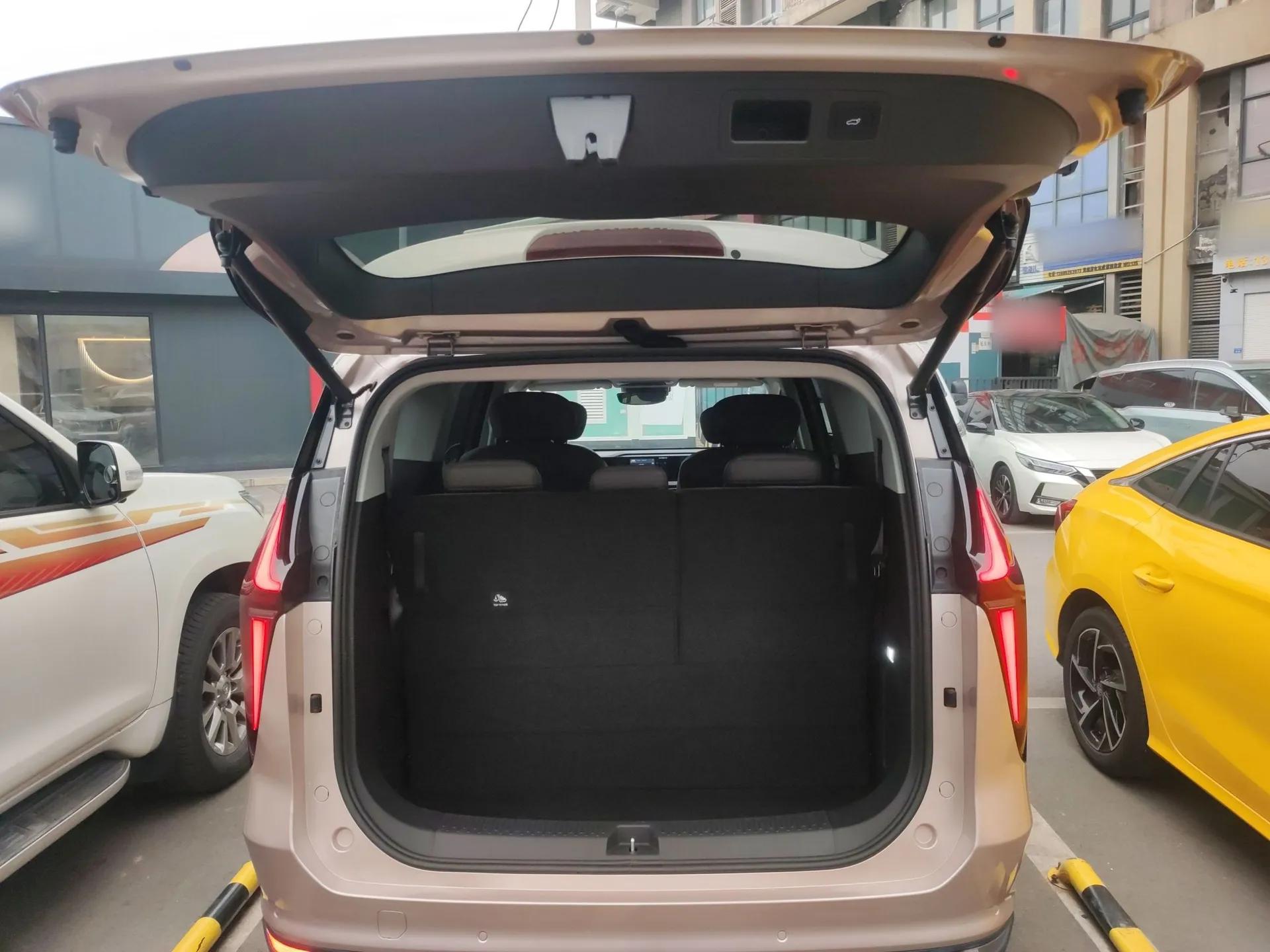 SAIC MAXUS G70 2024 2.0T Automatic Flagship Version 7 Seats — миниатюра 22