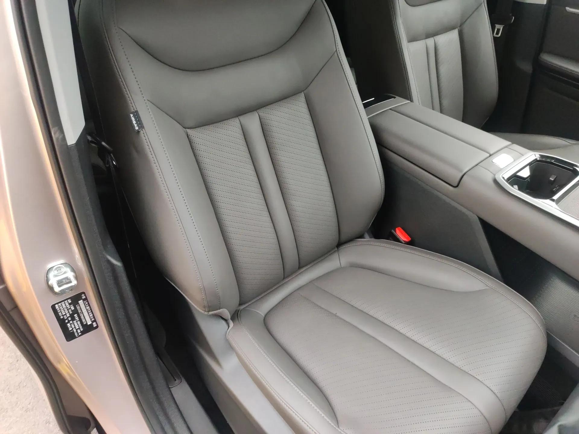SAIC MAXUS G70 2024 2.0T Automatic Flagship Version 7 Seats — миниатюра 23