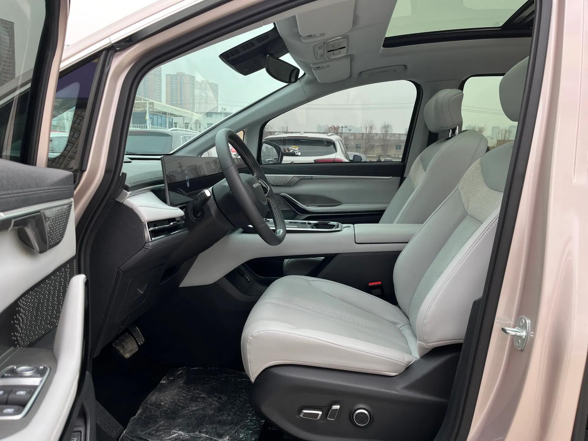 SAIC MAXUS G70 2024 2.0T Automatic Flagship Version 7 Seats — миниатюра 15