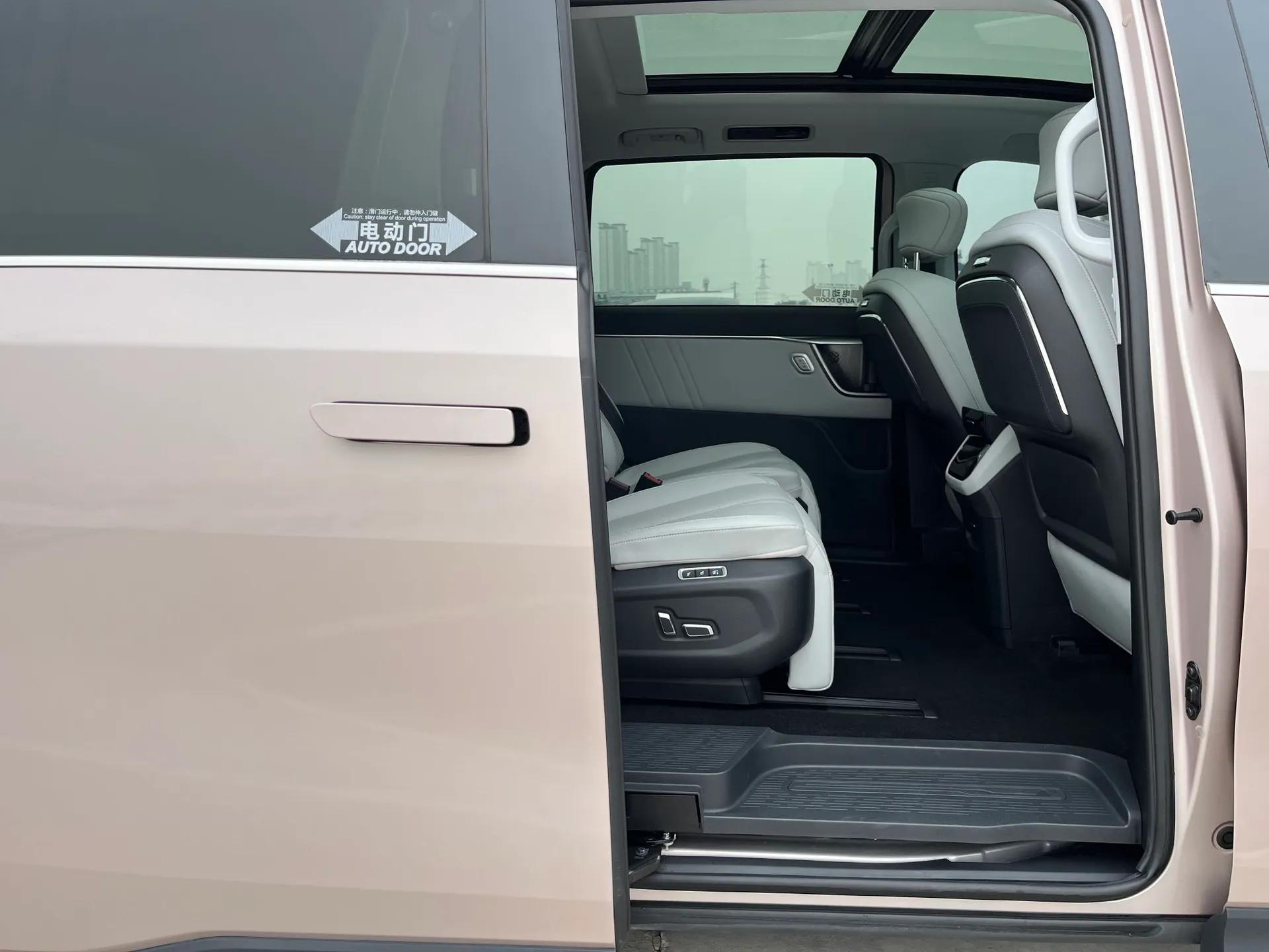 SAIC MAXUS G70 2024 2.0T Automatic Flagship Version 7 Seats — миниатюра 16