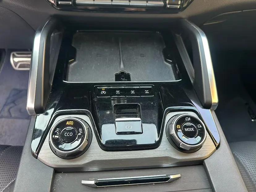 SAIC MAXUS Territory 2023 2.0T Cross-Country Flagship Edition 6 Seats — миниатюра 2