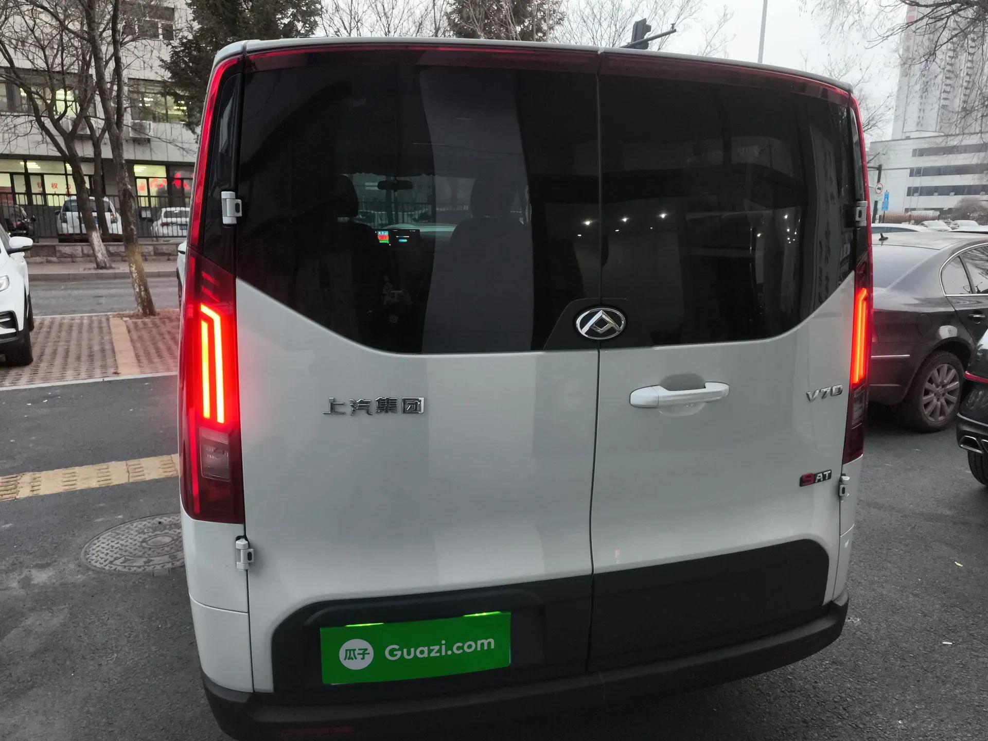 SAIC MAXUS Xintu V70 2025 2.0T Automatic Short Wheelbase Ultra-Low Roof Elite Edition – 5/6 Seats — миниатюра 5