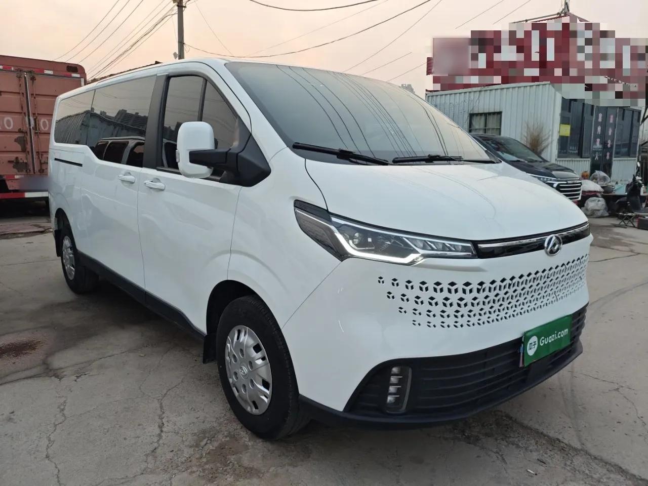 SAIC MAXUS Xintu V70 2023 2.0T Elite Edition Automatic Long Wheelbase Low Roof – 6/7 Seats — миниатюра 4