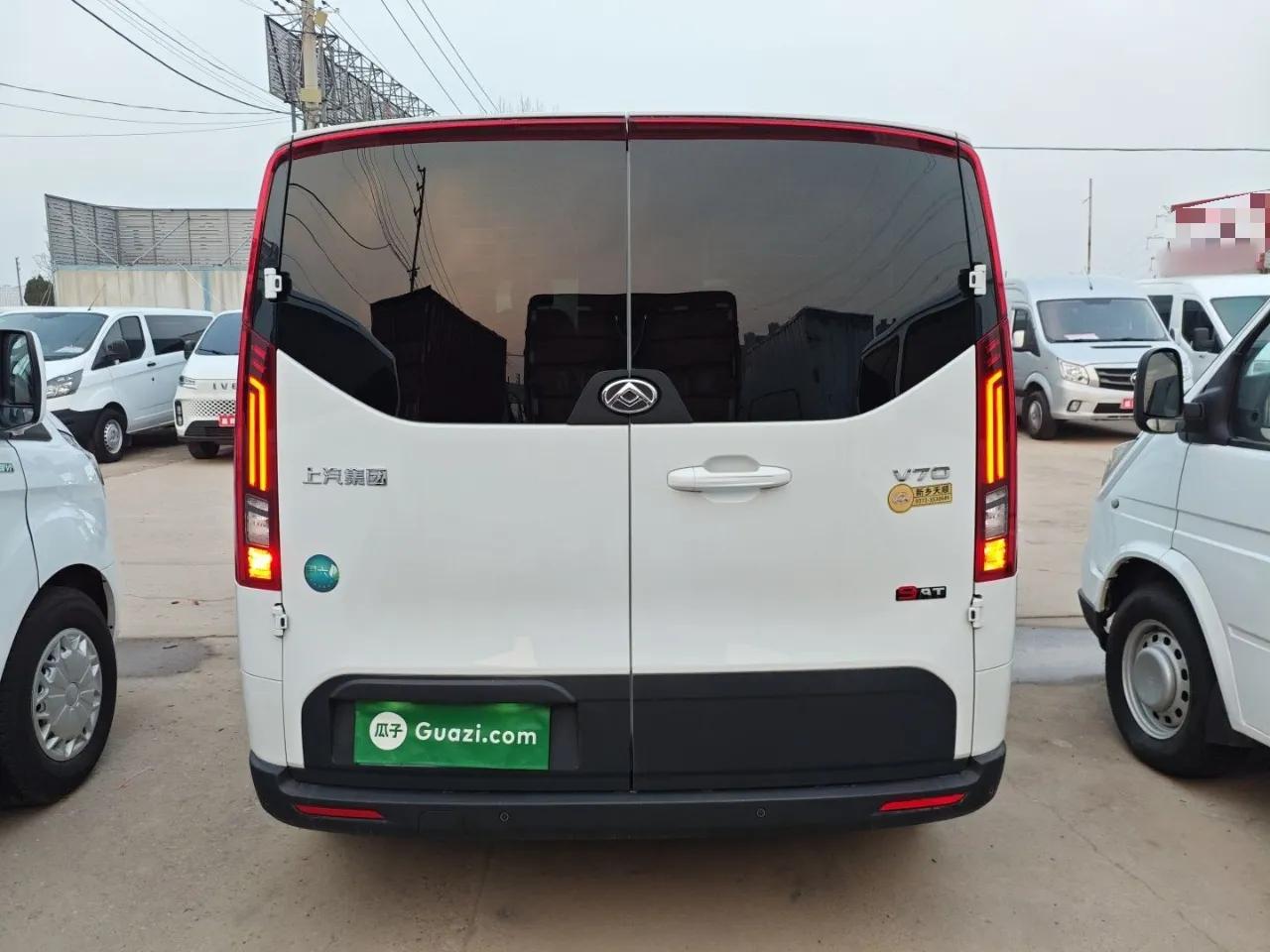 SAIC MAXUS Xintu V70 2023 2.0T Elite Edition Automatic Long Wheelbase Low Roof – 6/7 Seats — миниатюра 6
