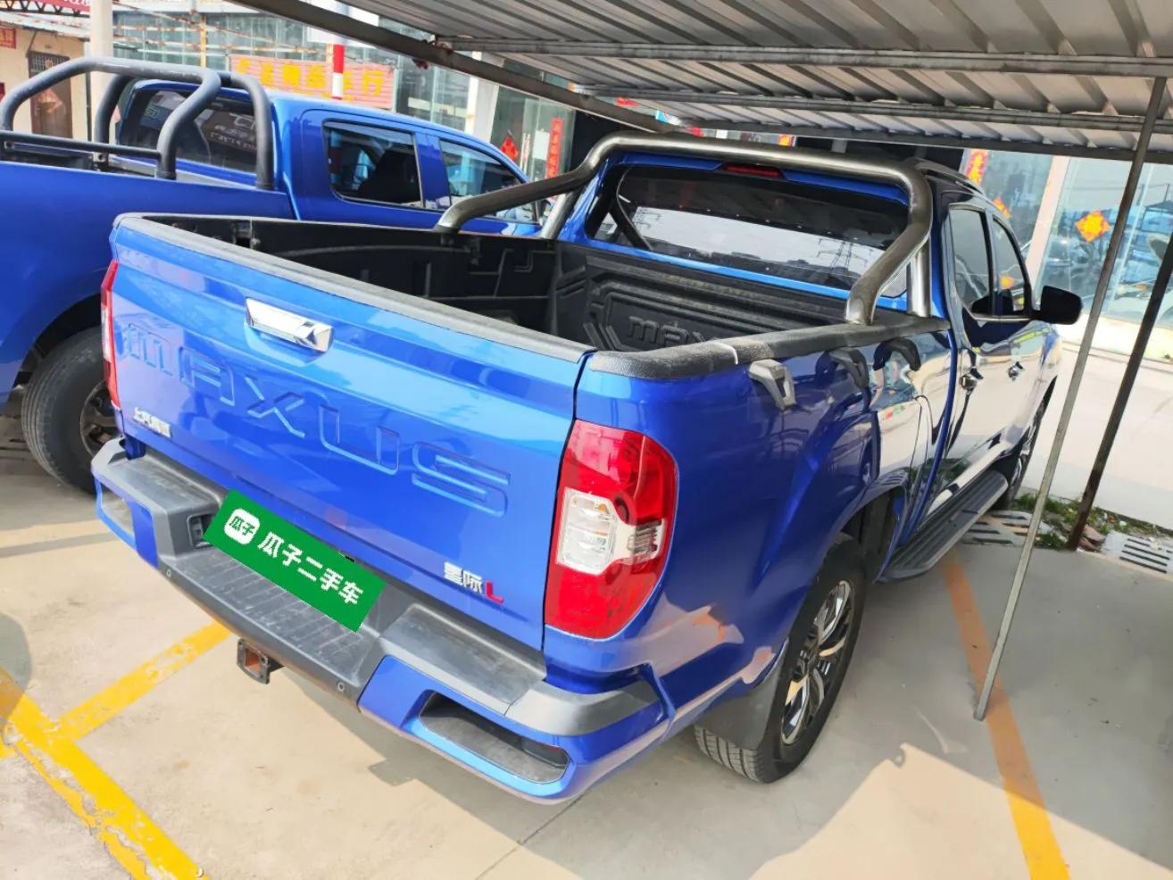 SAIC MAXUS Xingji 2023 Starry L 2.0T Diesel Automatic 2WD Elite Edition Long Bed — миниатюра 6