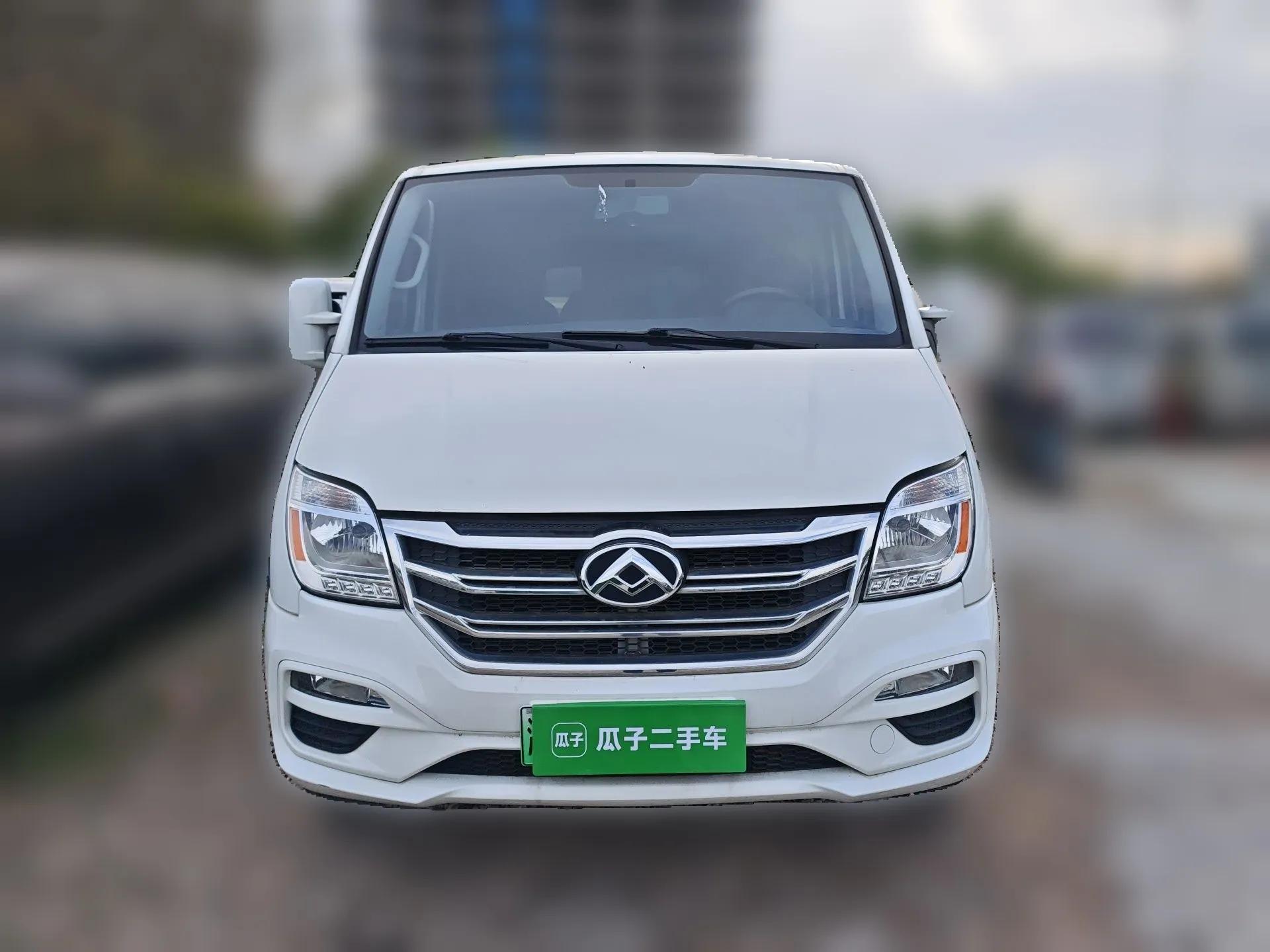SAIC MAXUS Xintu EV80 2023 EV80 PLUS Multi-Functional Passenger Vehicle Short Wheelbase Low Roof — миниатюра 2
