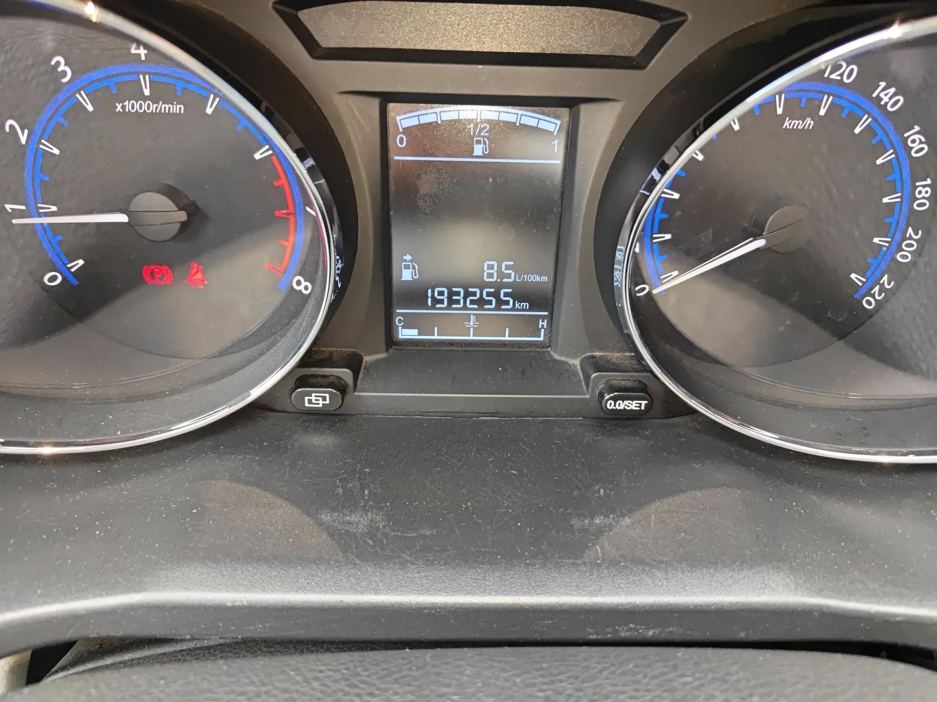 FORTHING S500 2016 1.6L Manual Luxury Edition — миниатюра 13