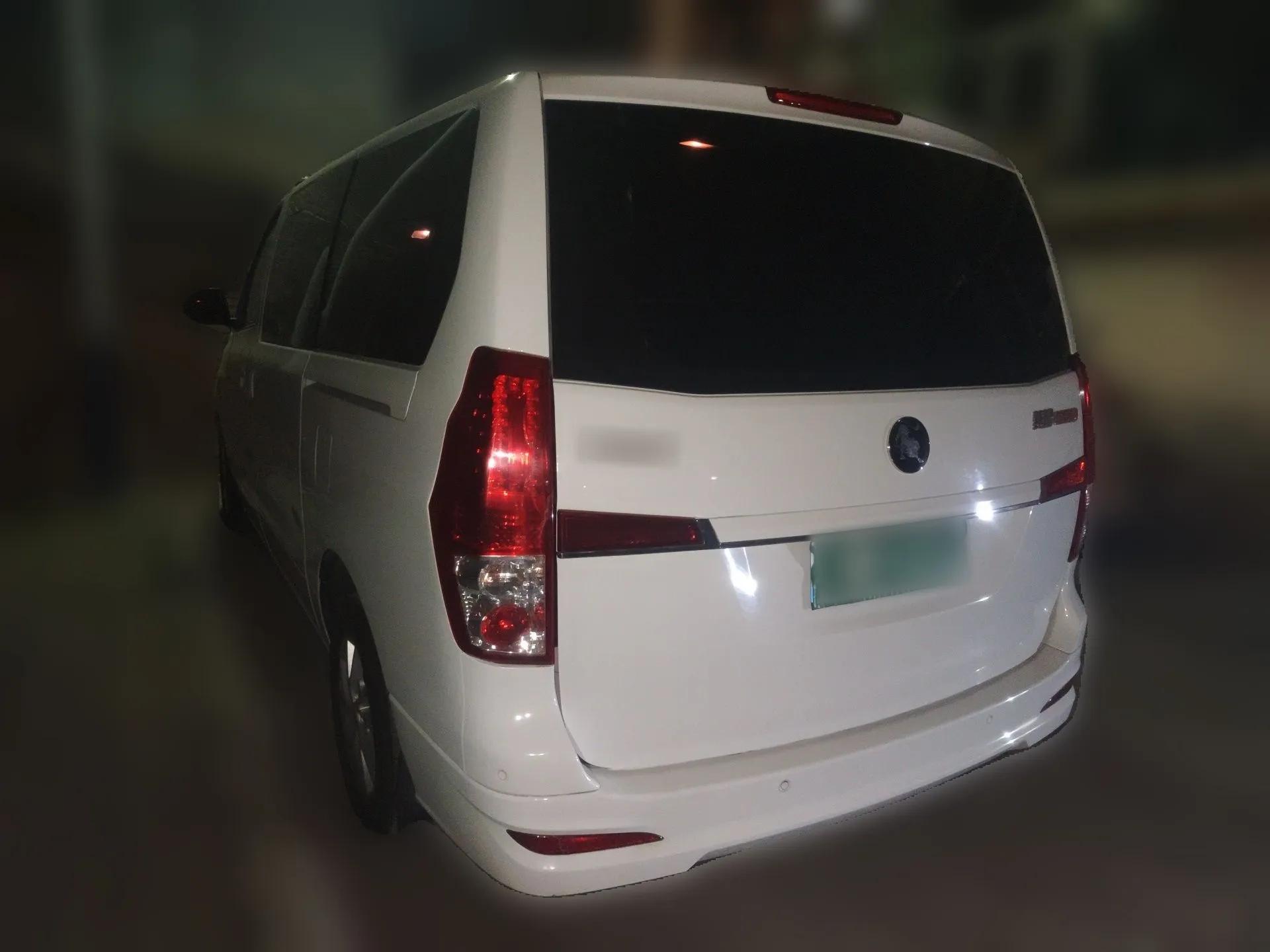 FORTHING Lingzhi PLUS 2024 1.5T Manual Luxury 7-Seater — миниатюра 4