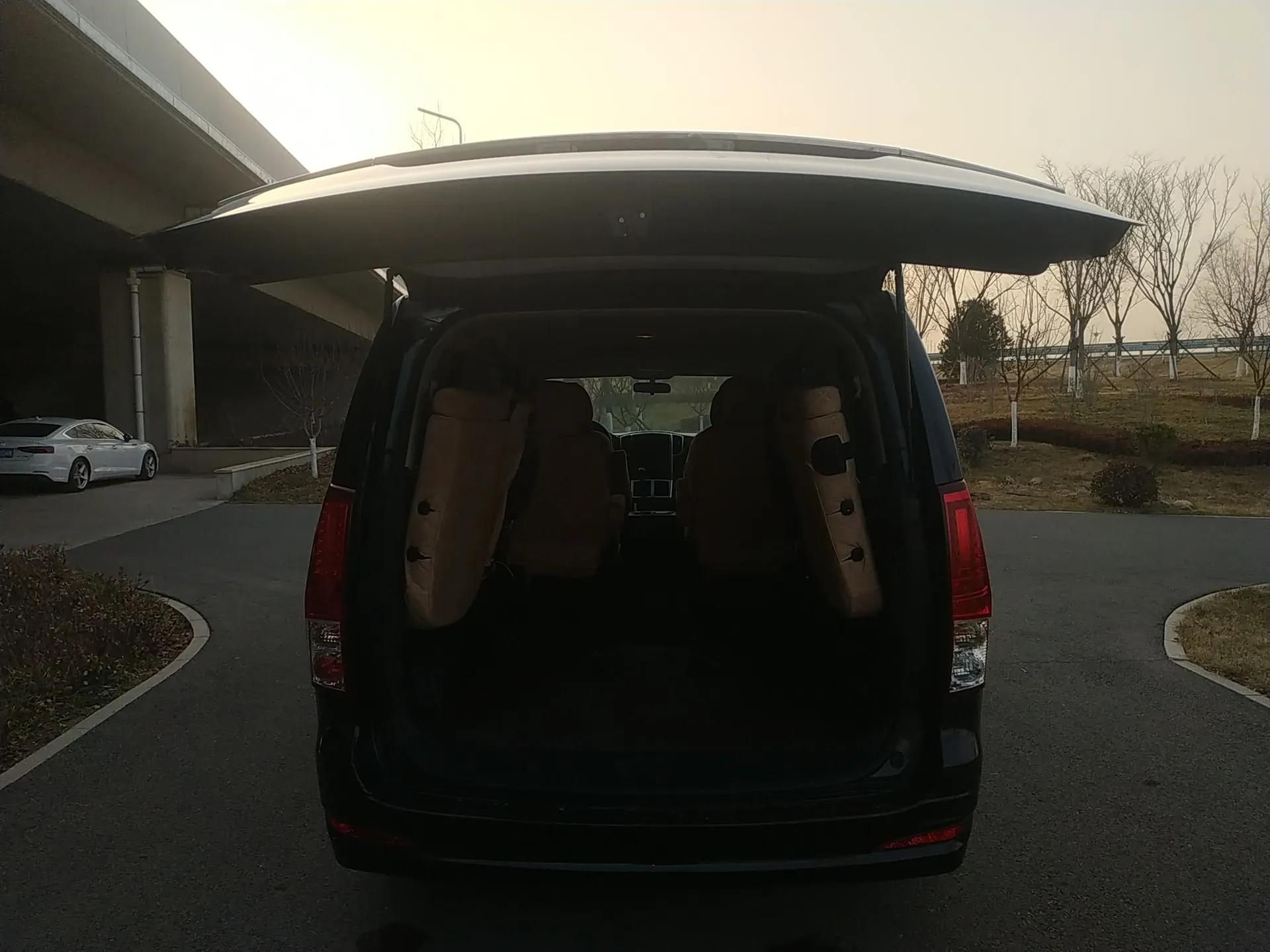 FORTHING Lingzhi PLUS 2021 2.0L Manual Comfort Version 7 Seats — миниатюра 22