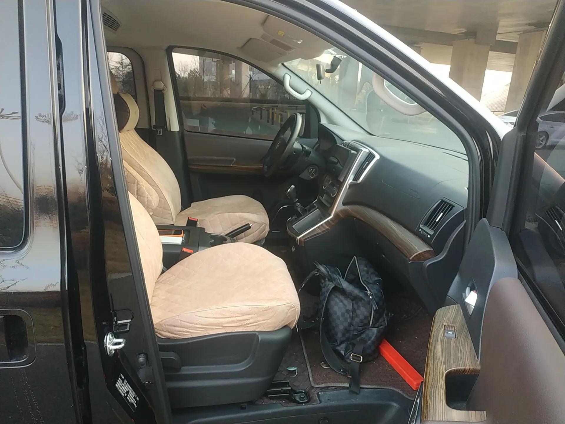 FORTHING Lingzhi PLUS 2021 2.0L Manual Comfort Version 7 Seats — миниатюра 23