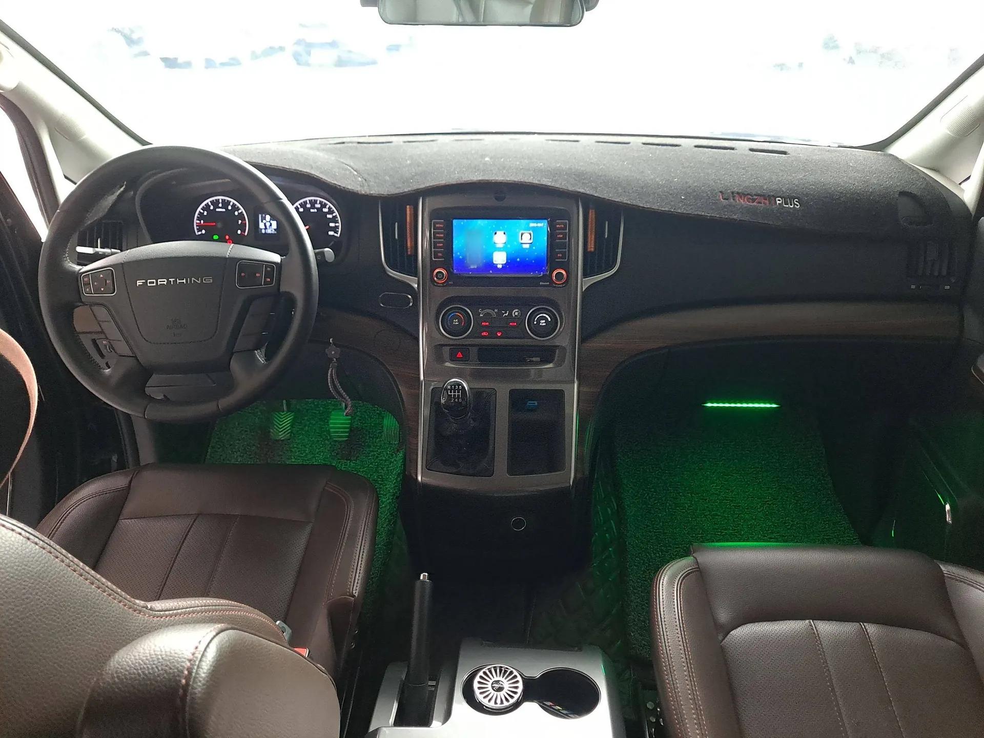 FORTHING Lingzhi PLUS 2021 2.0L Manual Luxury 7-Seater — миниатюра 12