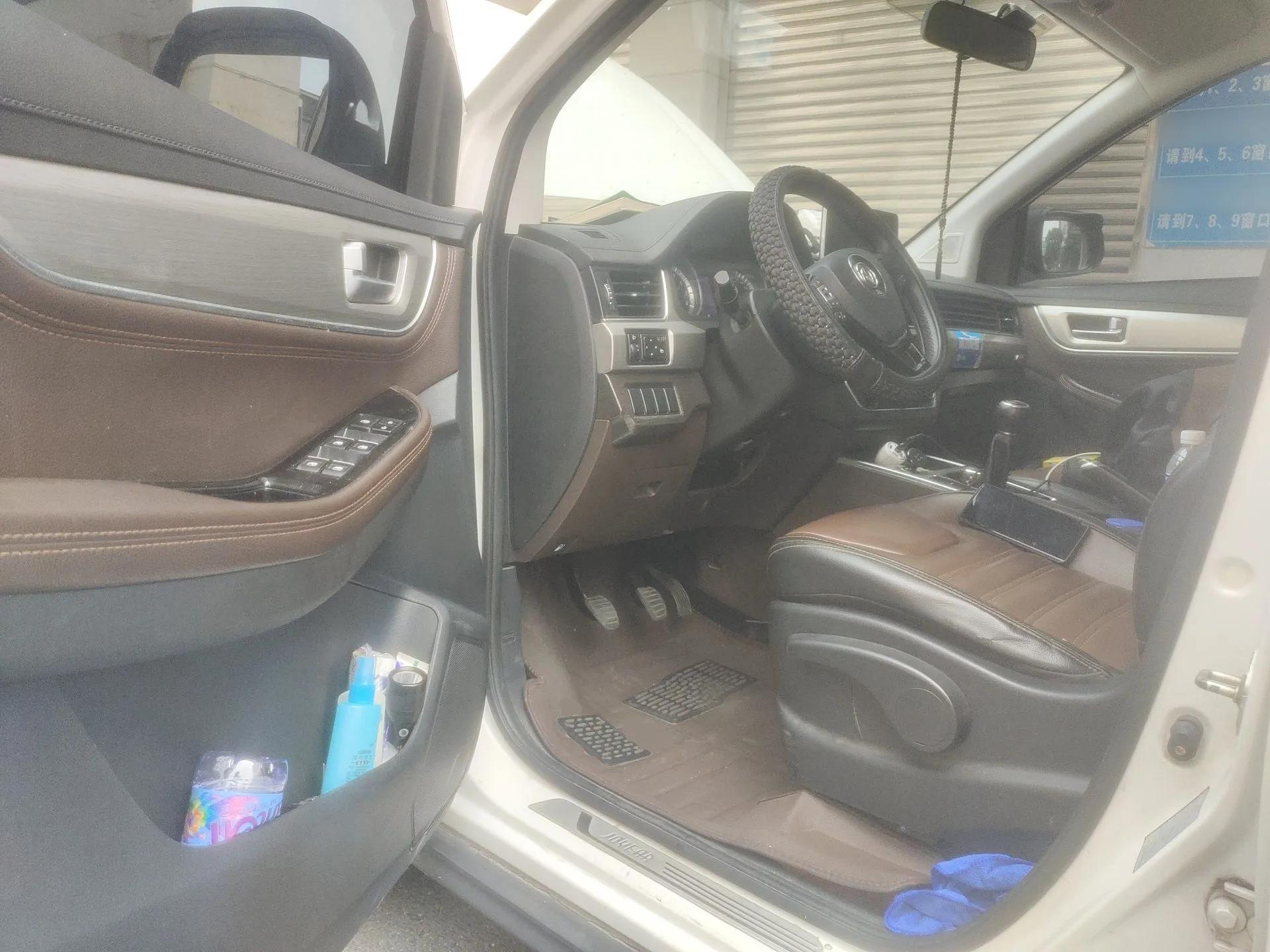 FORTHING Joyear X6 2017 Enjoy Series 1.5T Manual Luxury Model — миниатюра 17