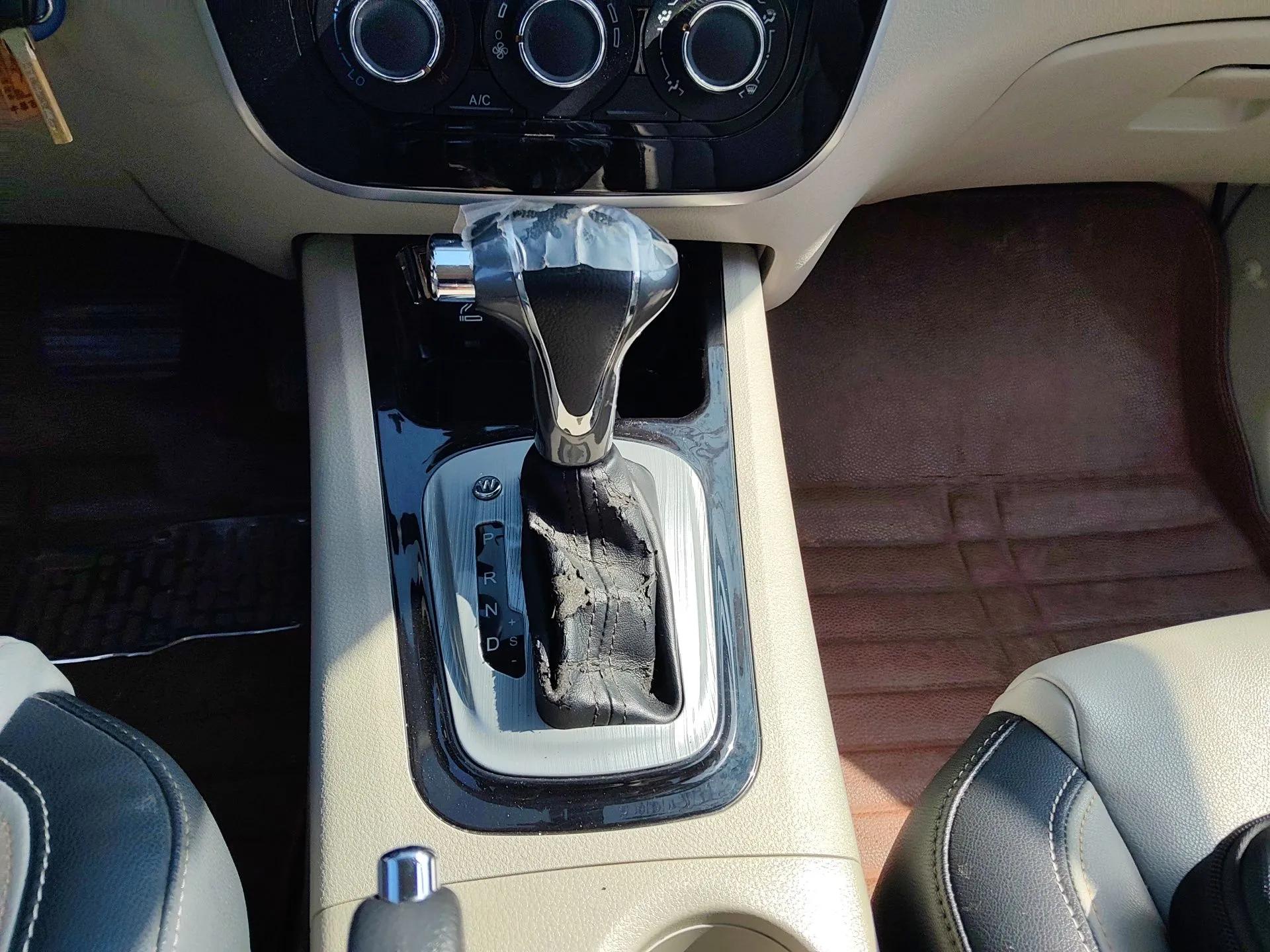 FORTHING Joyear XV 2016 1.6L CVT Luxury Model — миниатюра 15