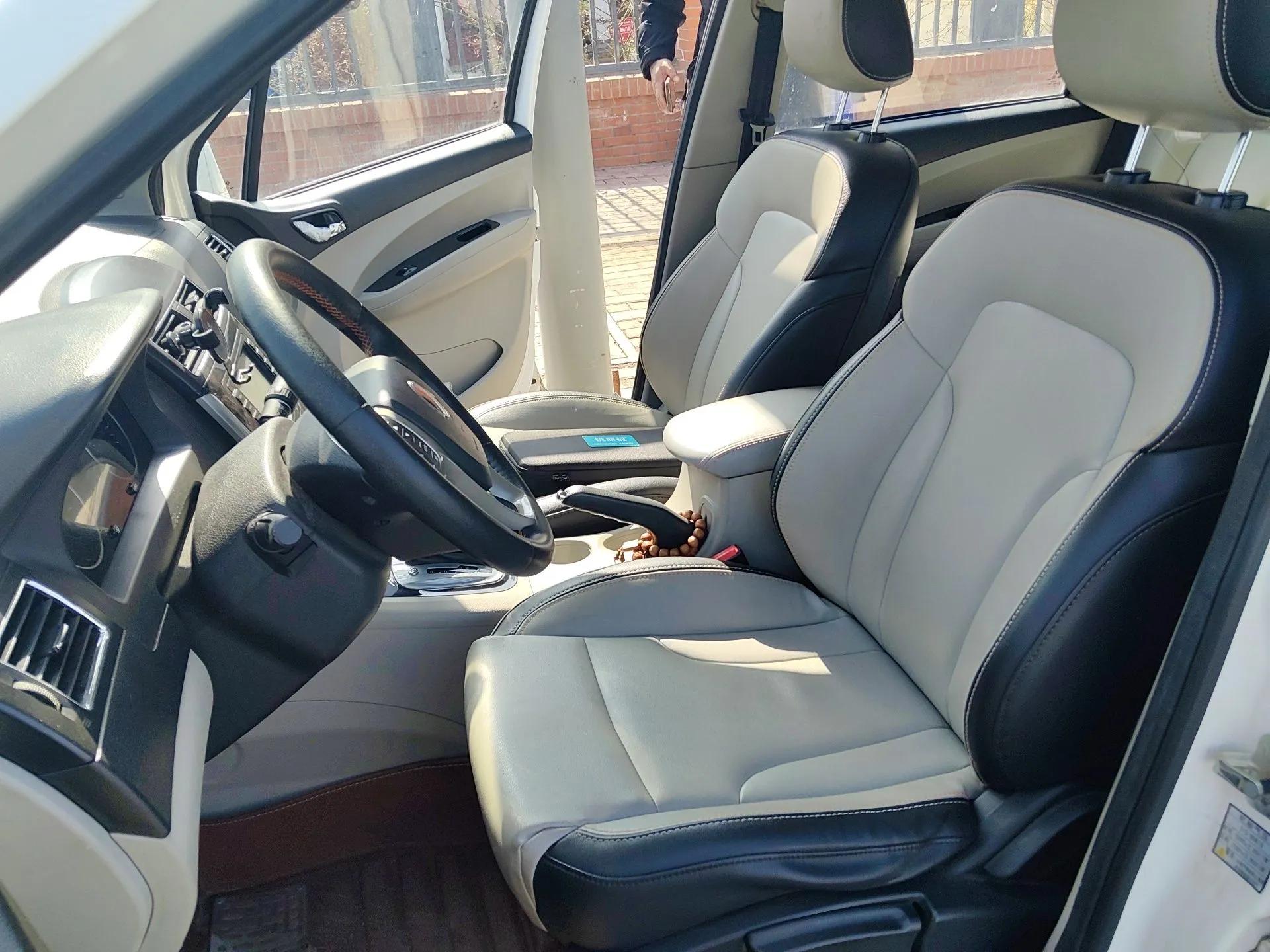 FORTHING Joyear XV 2016 1.6L CVT Luxury Model — миниатюра 16
