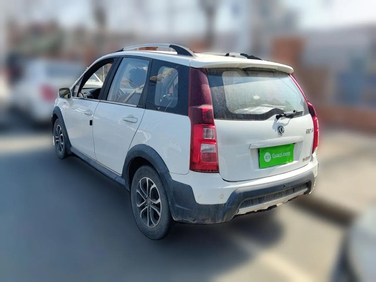 FORTHING Joyear XV 2016 1.6L CVT Luxury Model — миниатюра 4