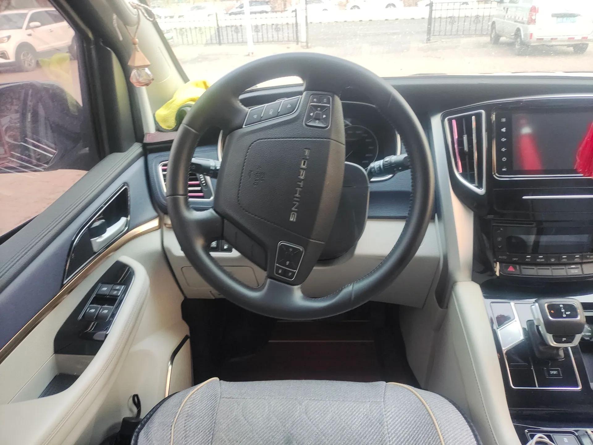 FORTHING M7 2022 Lingjue Model 2.0T Automatic Marquis Edition — миниатюра 11