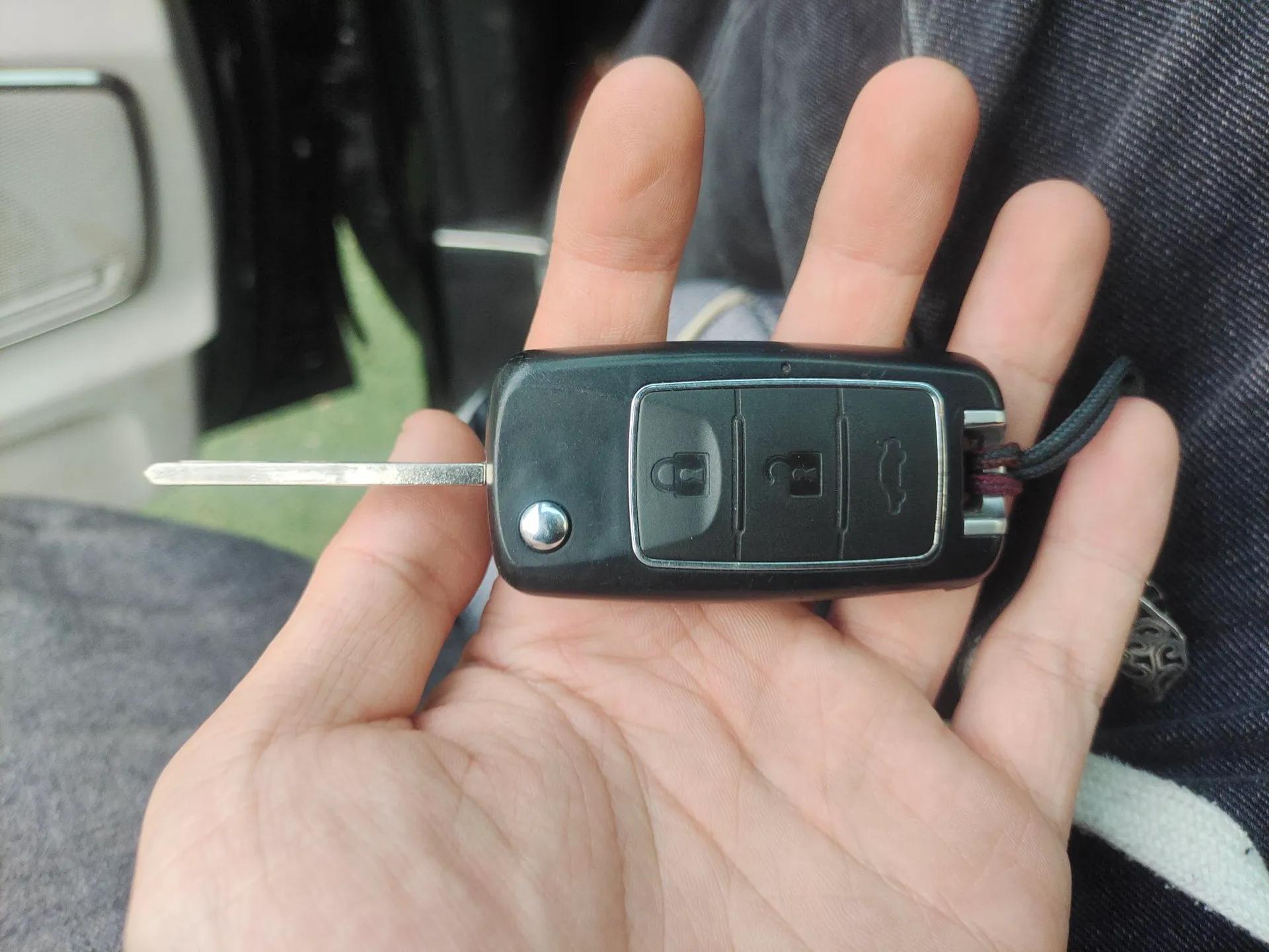 FORTHING M7 2022 Lingjue Model 2.0T Automatic Marquis Edition — миниатюра 9
