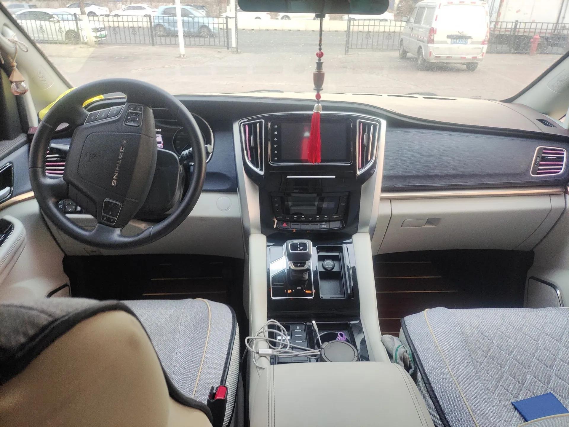 FORTHING M7 2022 Lingjue Model 2.0T Automatic Marquis Edition — миниатюра 10
