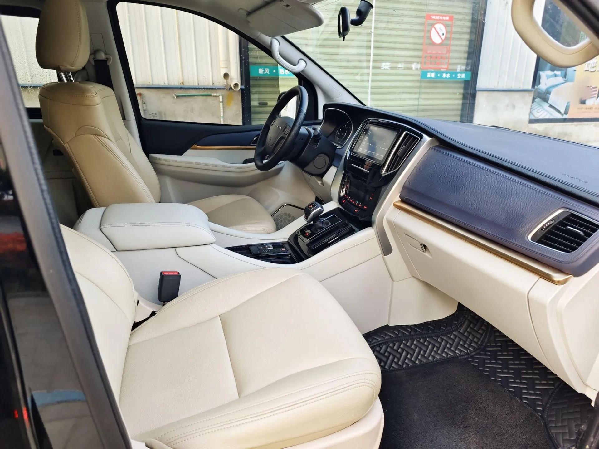 FORTHING M7 2022 Lingjue Model 2.0T Automatic Marquis Edition — миниатюра 18