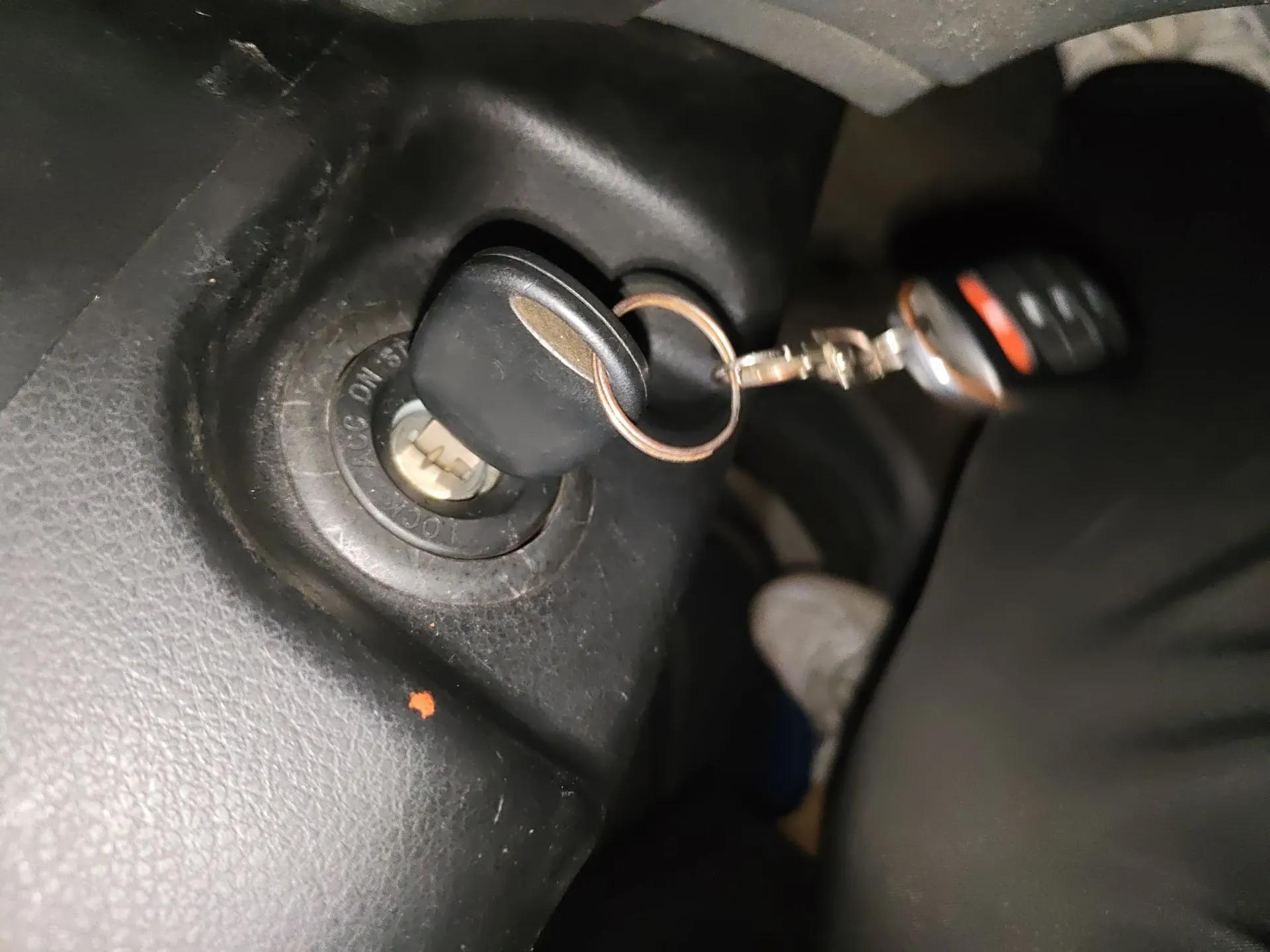 FORTHING Joyear 2011 1.5L AMT Luxury Version — миниатюра 9