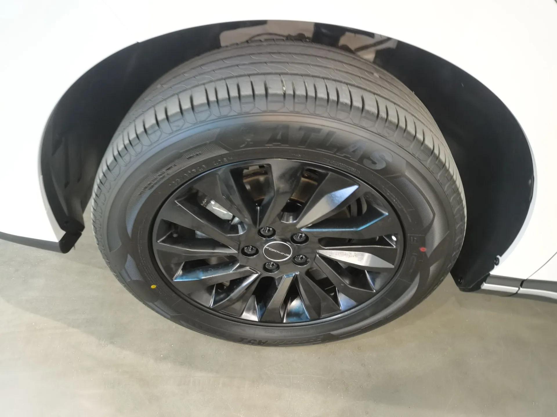 FORTHING Xinghai T5 2026 Model 530km Prestige Edition — миниатюра 8