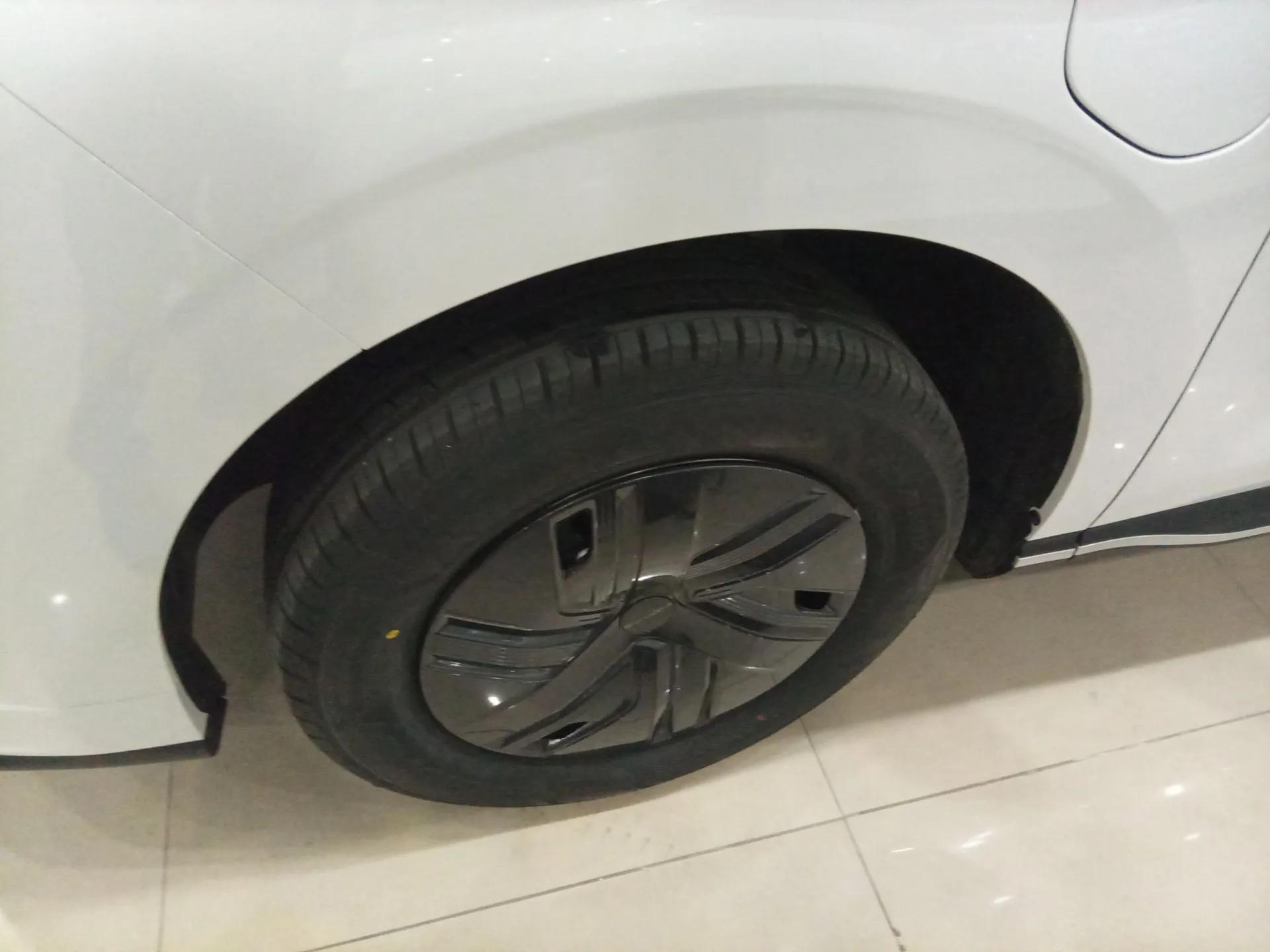 FORTHING Xinghai T5 2026 Model 530km Enjoyment Edition — миниатюра 8