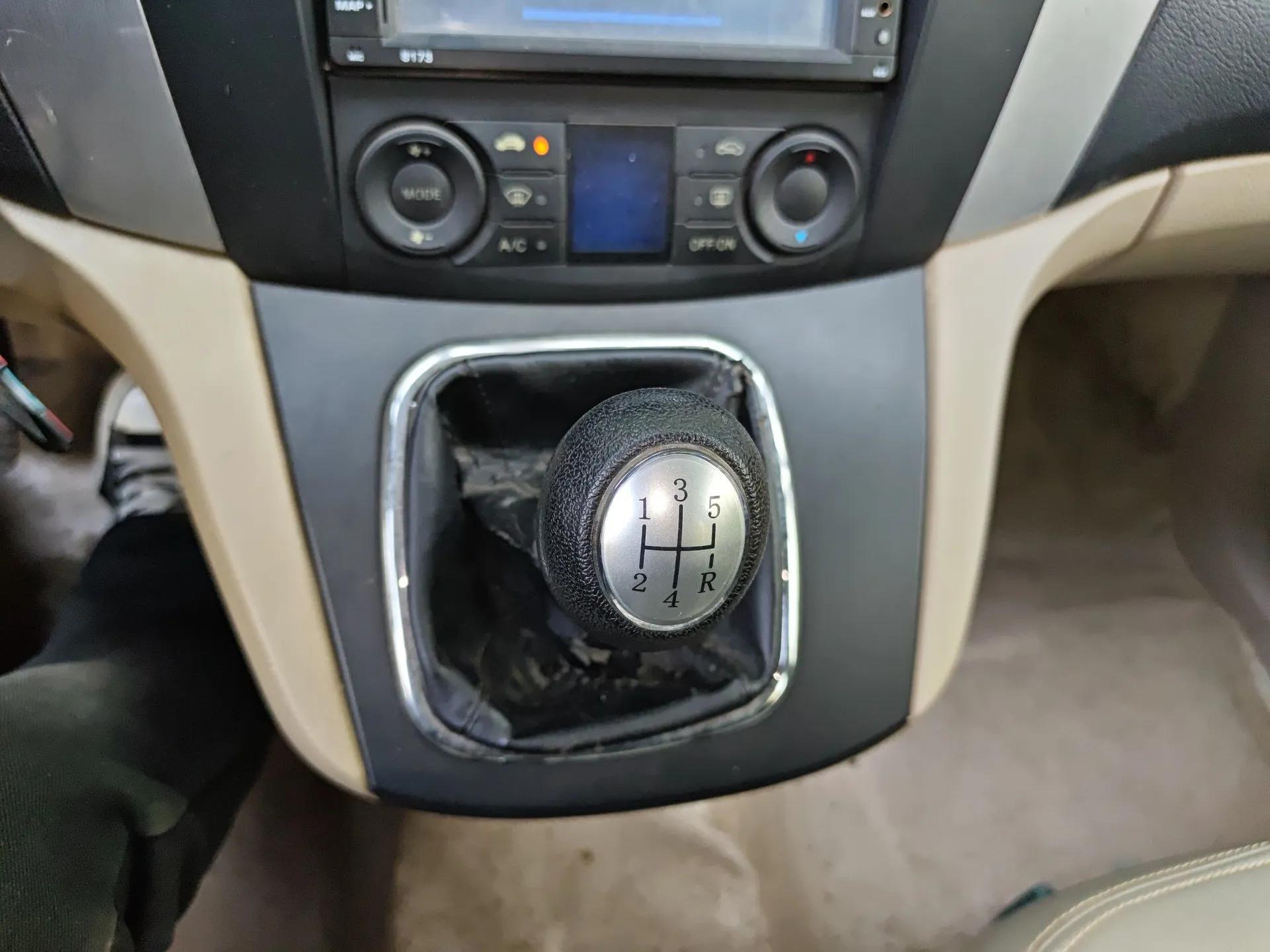 FORTHING Joyear SUV 2012 1.6L Luxury Model — миниатюра 15