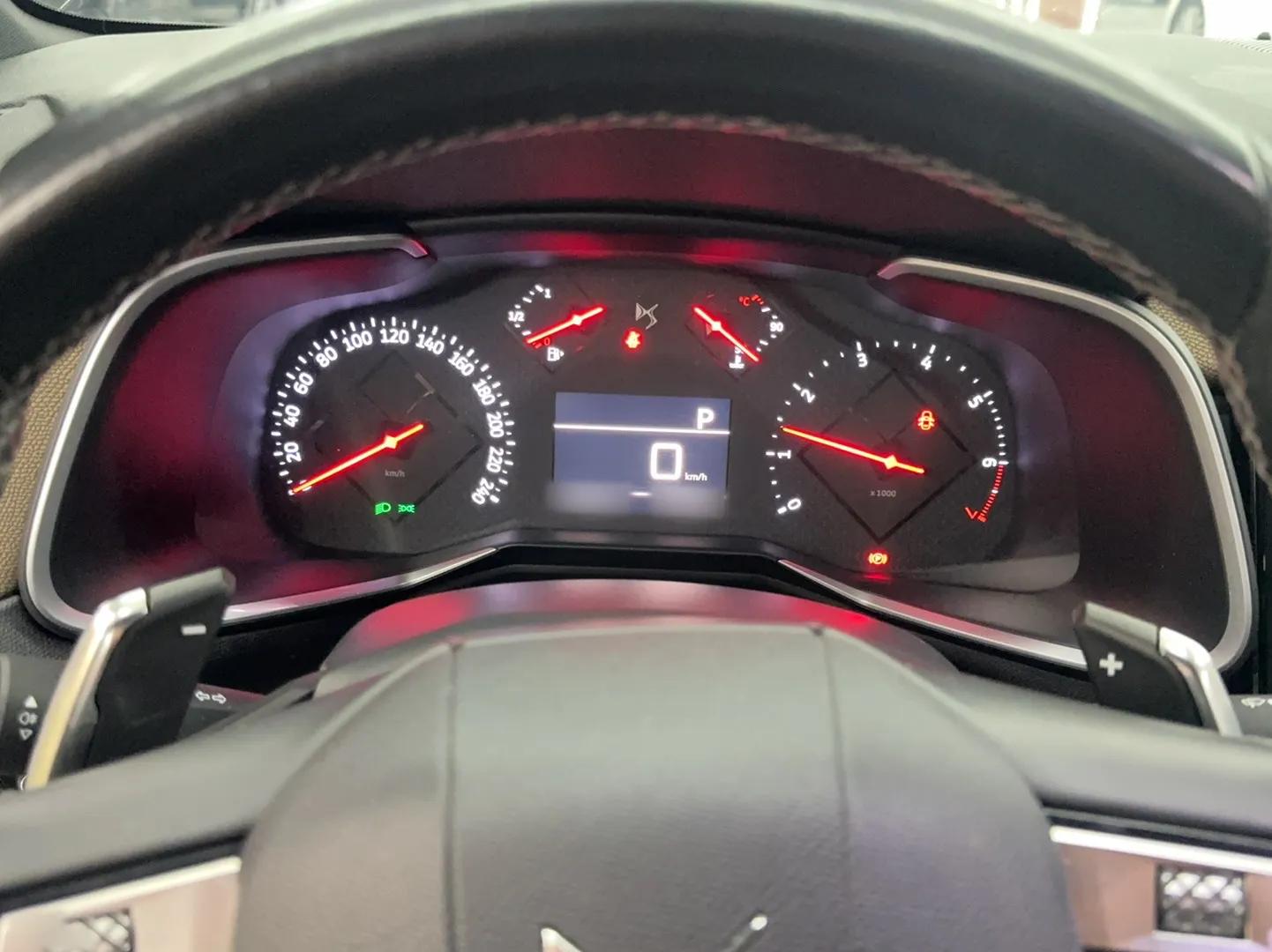 DS 7 2018 35THP Bastille Edition — миниатюра 10