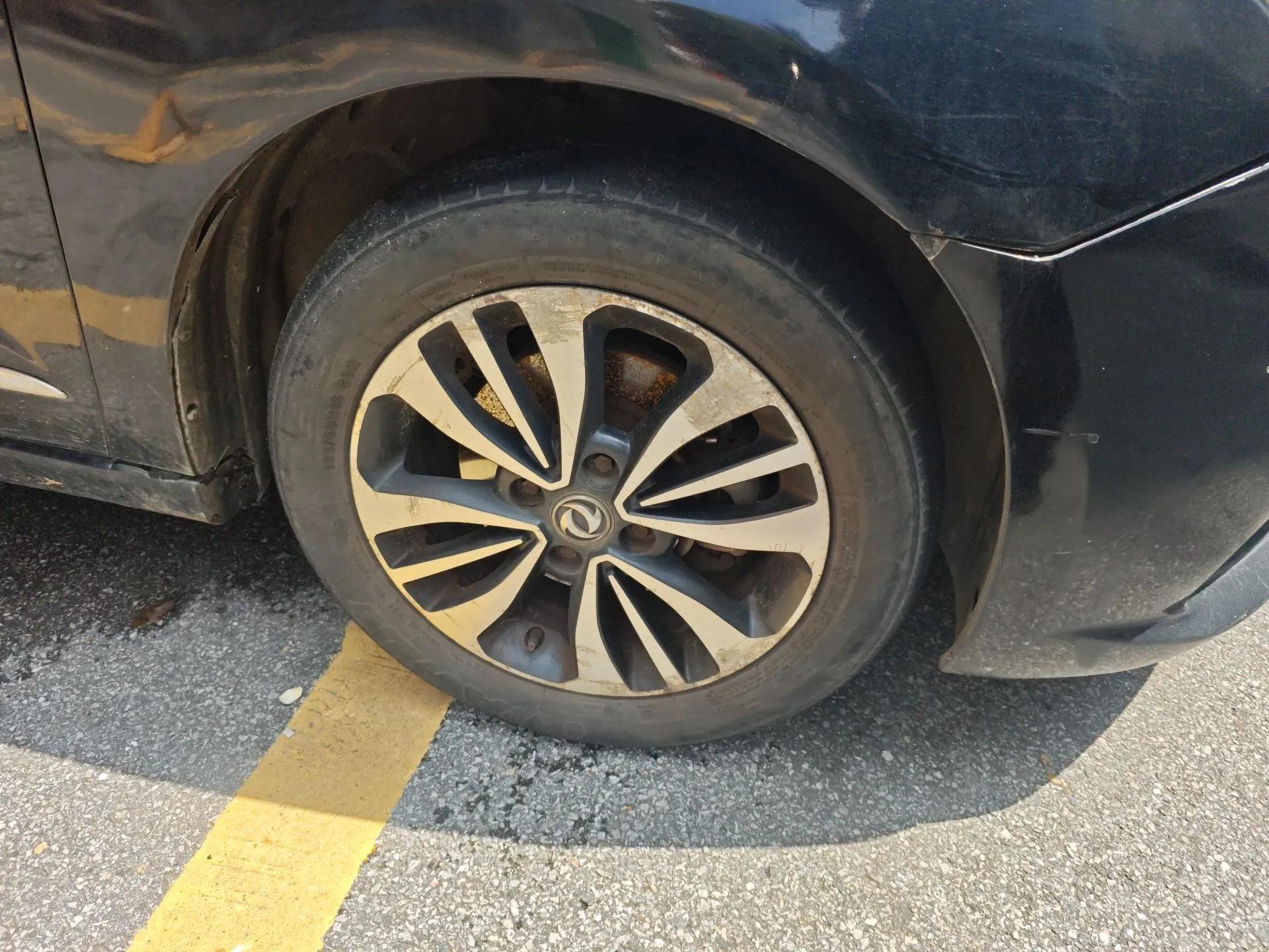 Dongfeng Aeolus A60 2016 1.5L Manual Luxury Model — миниатюра 8