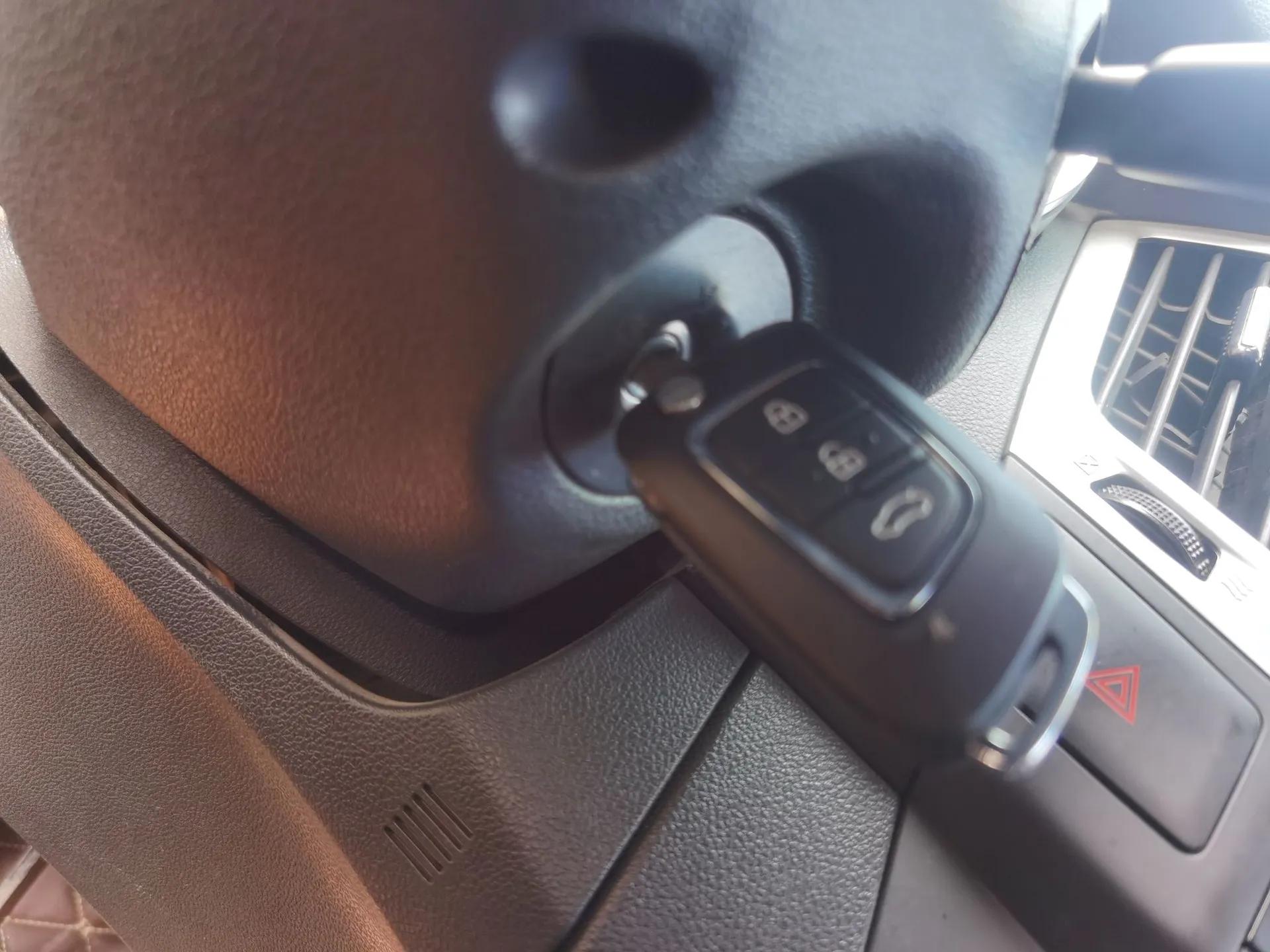 Dongfeng Aeolus AX3 2016 1.5L Automatic Shangkue Model — миниатюра 9