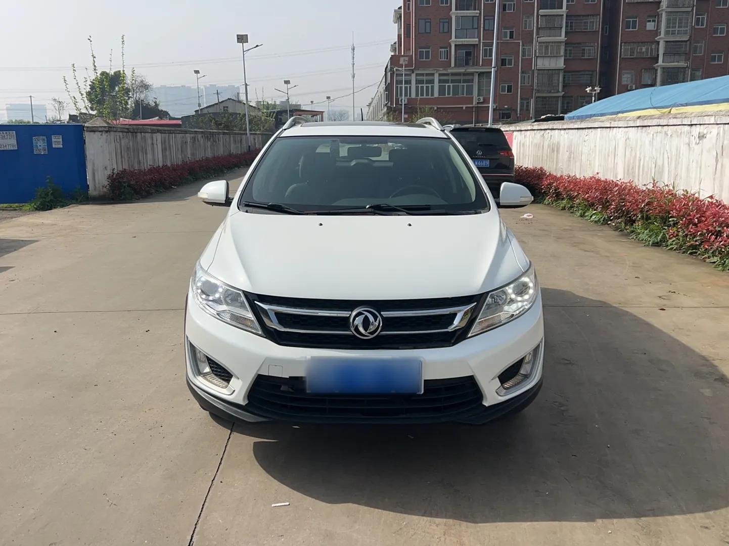 Dongfeng Aeolus AX3 2016 1.5L Automatic ZhiKu Model — миниатюра 2