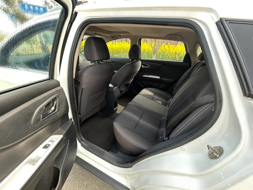 Dongfeng Aeolus AX3 2016 1.5L Automatic ZhiKu Model — миниатюра 21