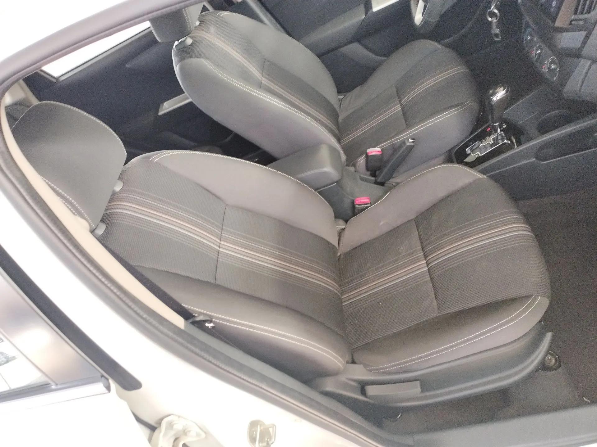 Dongfeng Aeolus AX3 2016 1.5L Automatic ZhiKu Model — миниатюра 23