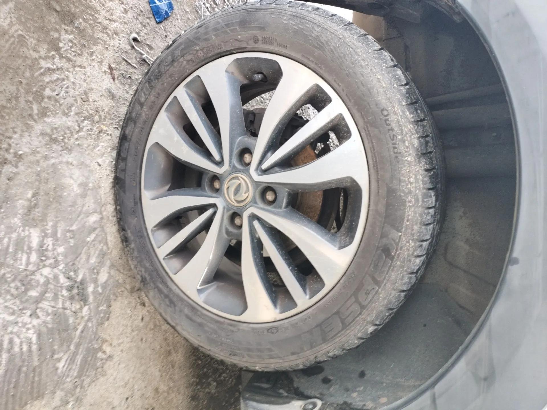 Dongfeng Aeolus AX3 2016 1.5L Automatic ZhiKu Model — миниатюра 8