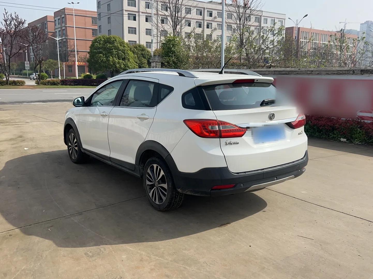 Dongfeng Aeolus AX3 2016 1.5L Automatic ZhiKu Model — миниатюра 10