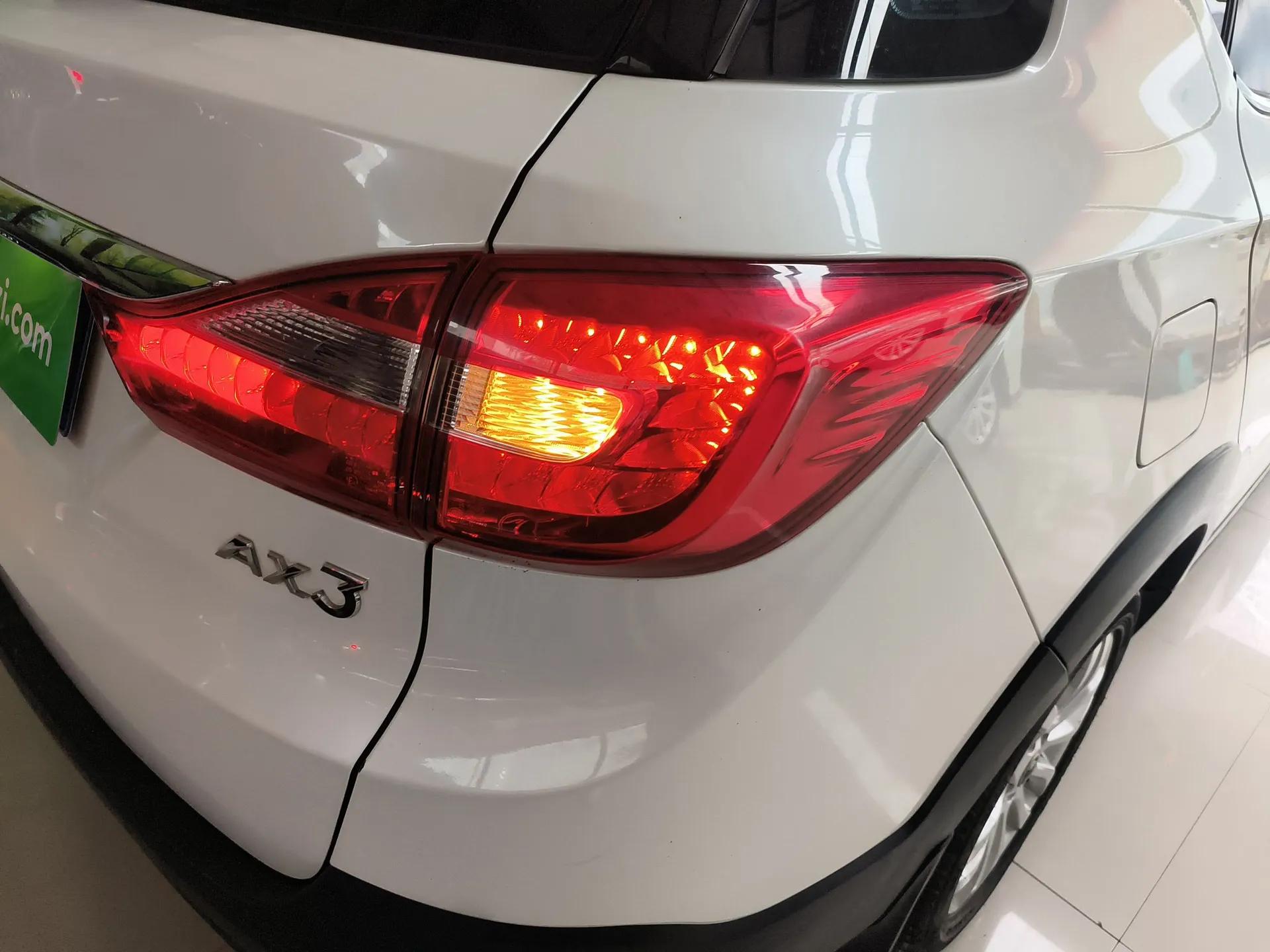 Dongfeng Aeolus AX3 2016 1.5L Manual ZhiKu Model — миниатюра 7