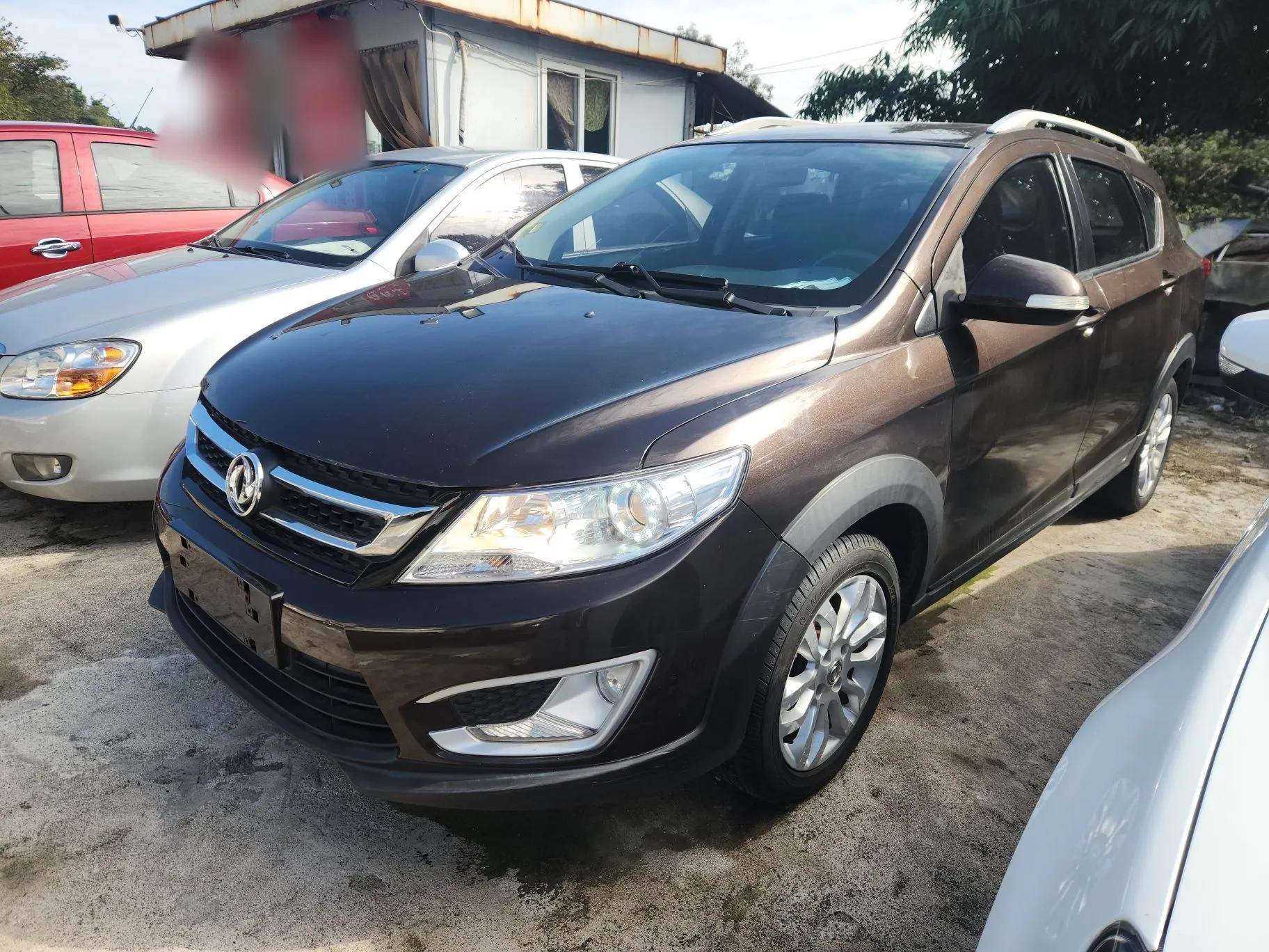 Dongfeng Aeolus AX3 2016 1.5L Manual ZhiKu Model — миниатюра 1