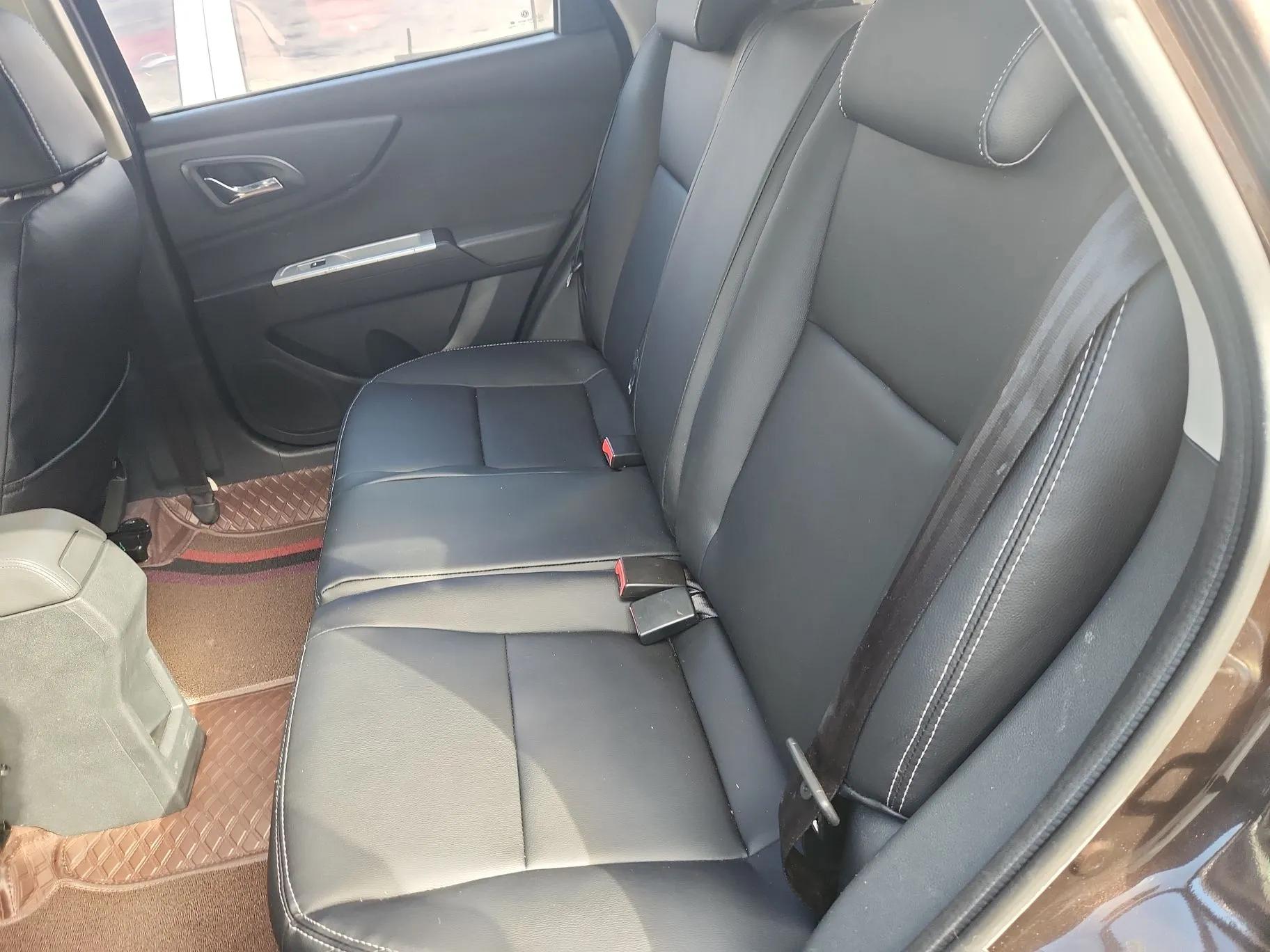 Dongfeng Aeolus AX3 2016 1.5L Manual ZhiKu Model — миниатюра 20
