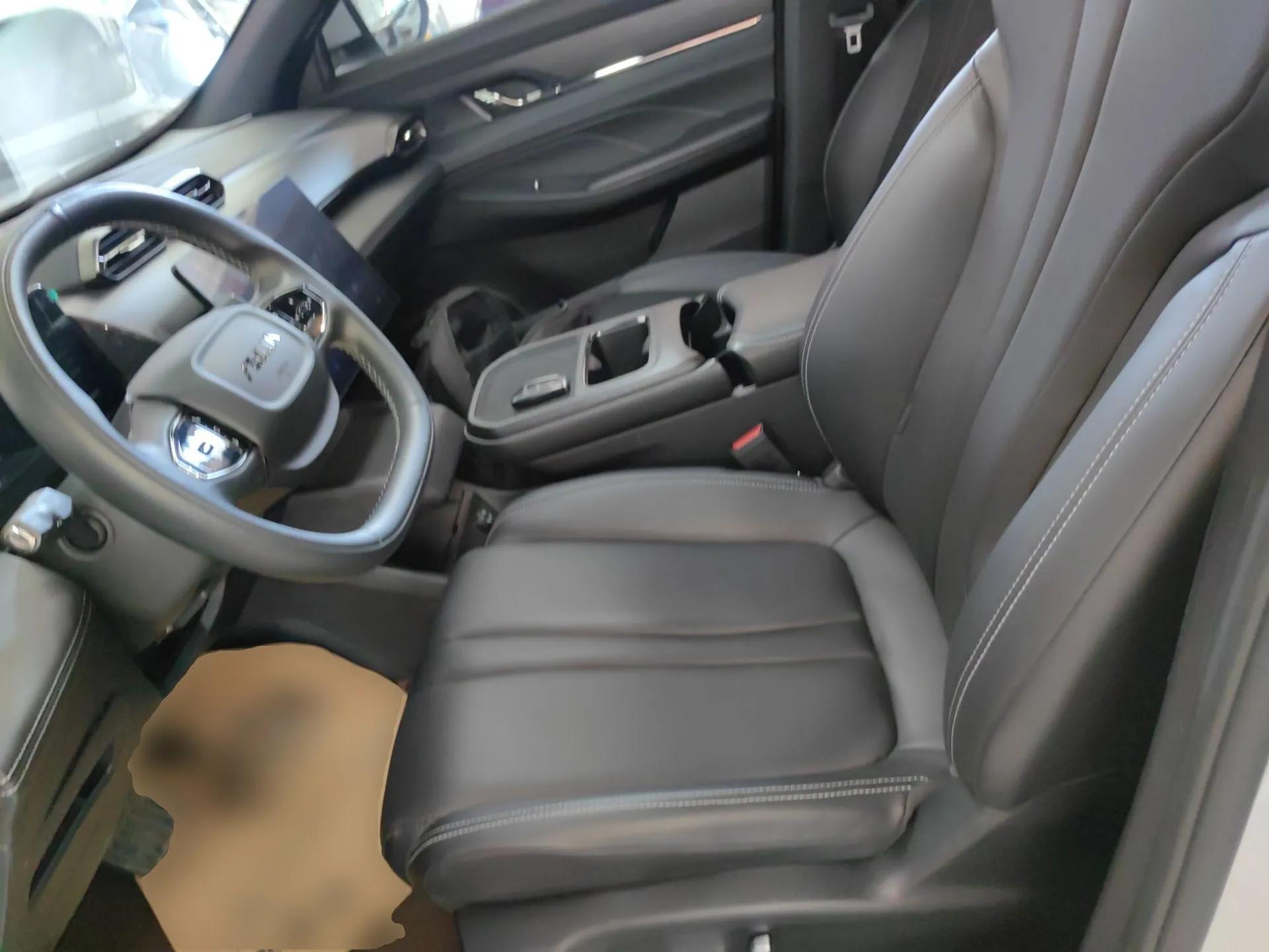 Dongfeng Aeolus L7 New Energy 2024 205 Pro — миниатюра 18