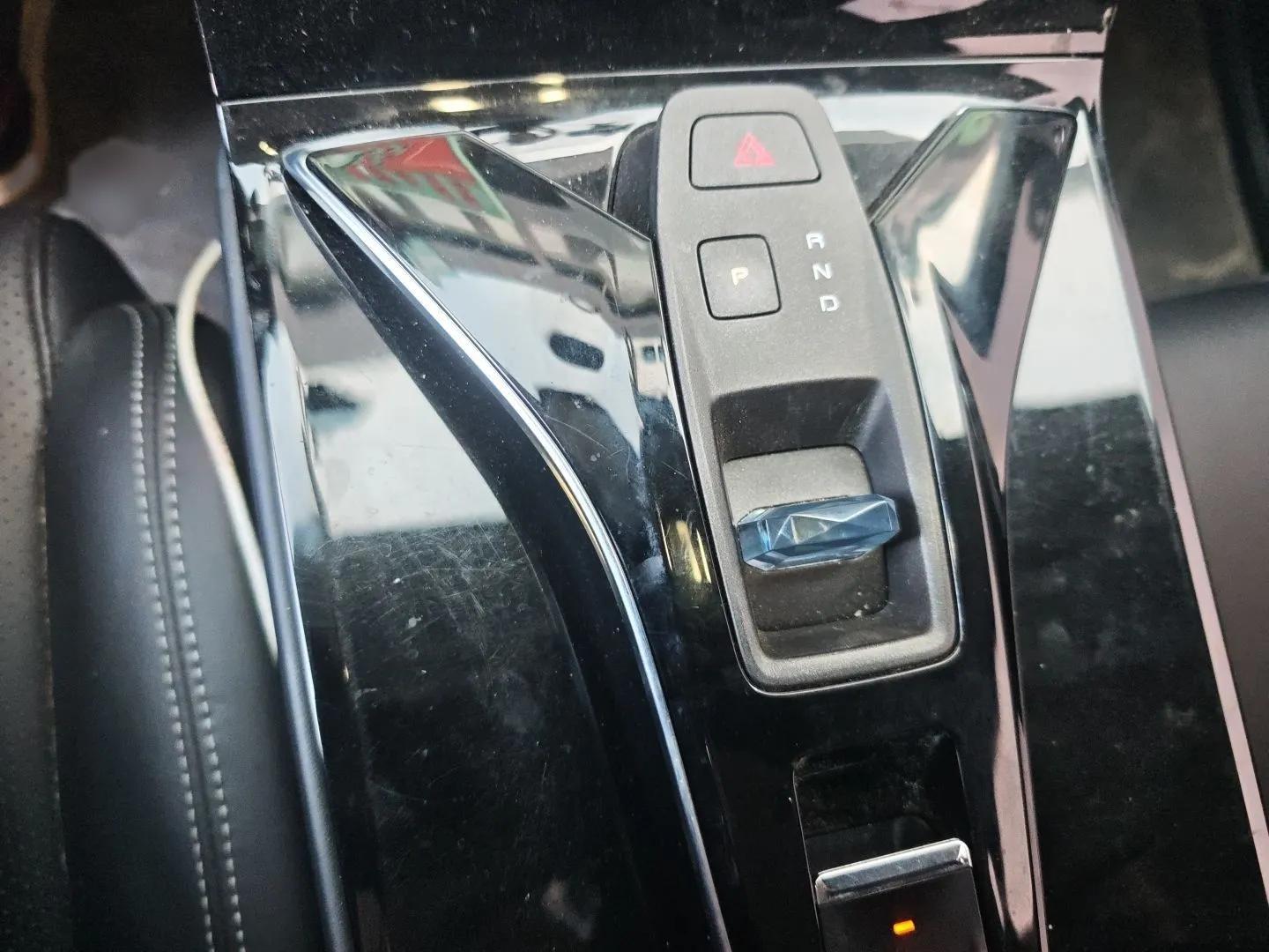 Dongfeng Aeolus Mage 2023 DH-i 1.5T Luxury Edition — миниатюра 11