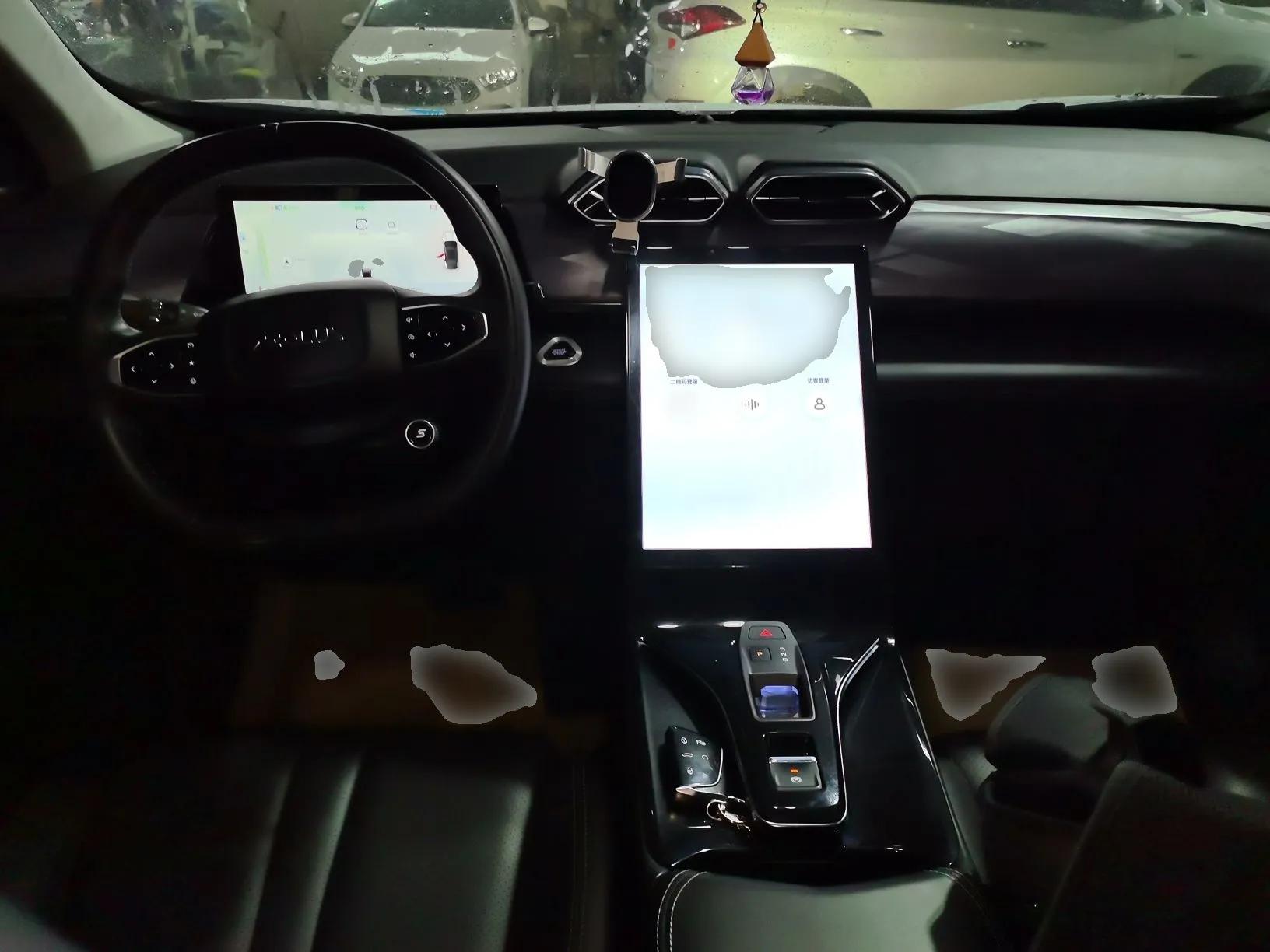 Dongfeng Aeolus Mage 2023 DH-i 1.5T Luxury Edition — миниатюра 13